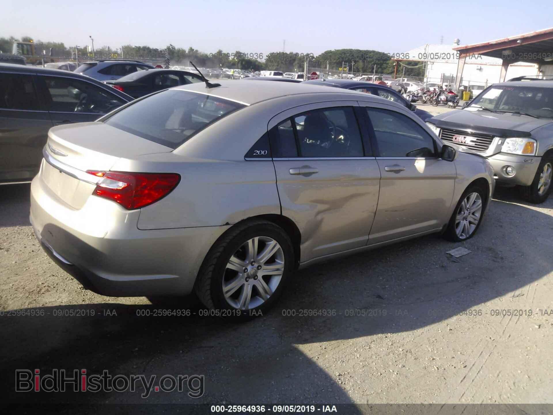 2013 CHRYSLER 200 - VIN: 1C3CCBBB4DN743465 - Photo 4