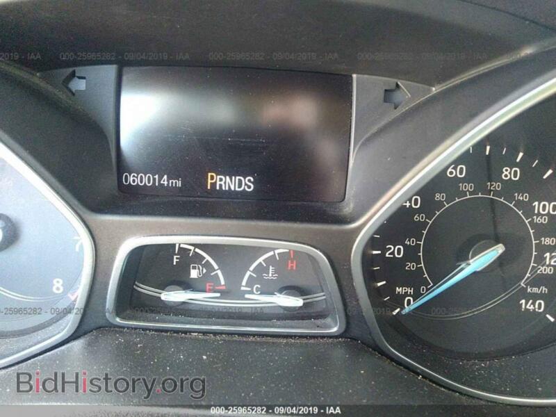 2016 Ford FOCUS (VIN 1FADP3K21GL362009) — photo 7 of 10