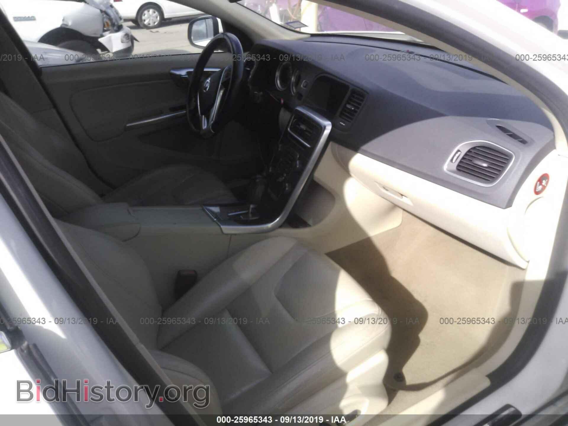 2012 VOLVO S60 - VIN: YV1622FSXC2139502 - Фото 5