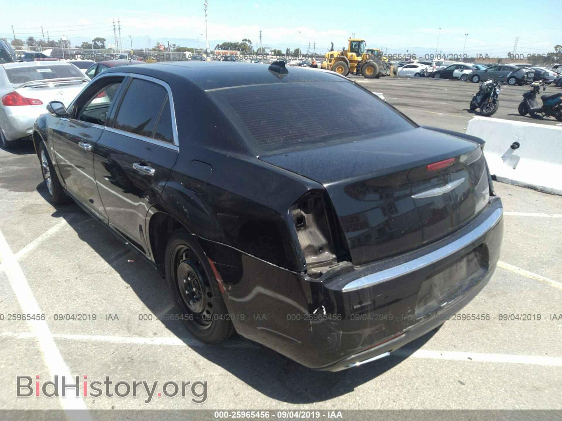 2016 CHRYSLER 300C - VIN: 2C3CCAEG3GH273363 - Фото 3