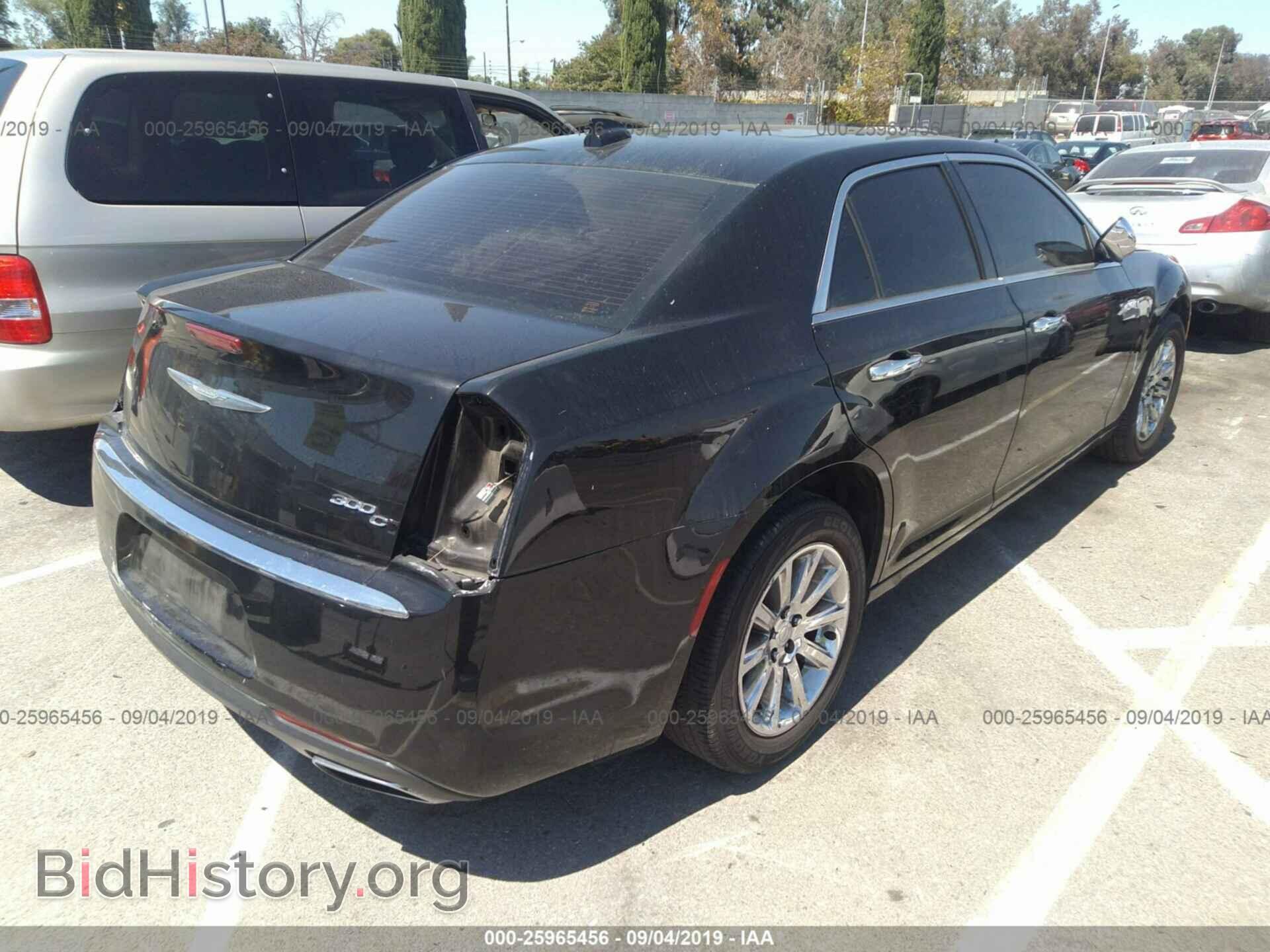 2016 CHRYSLER 300C - VIN: 2C3CCAEG3GH273363 - Фото 4