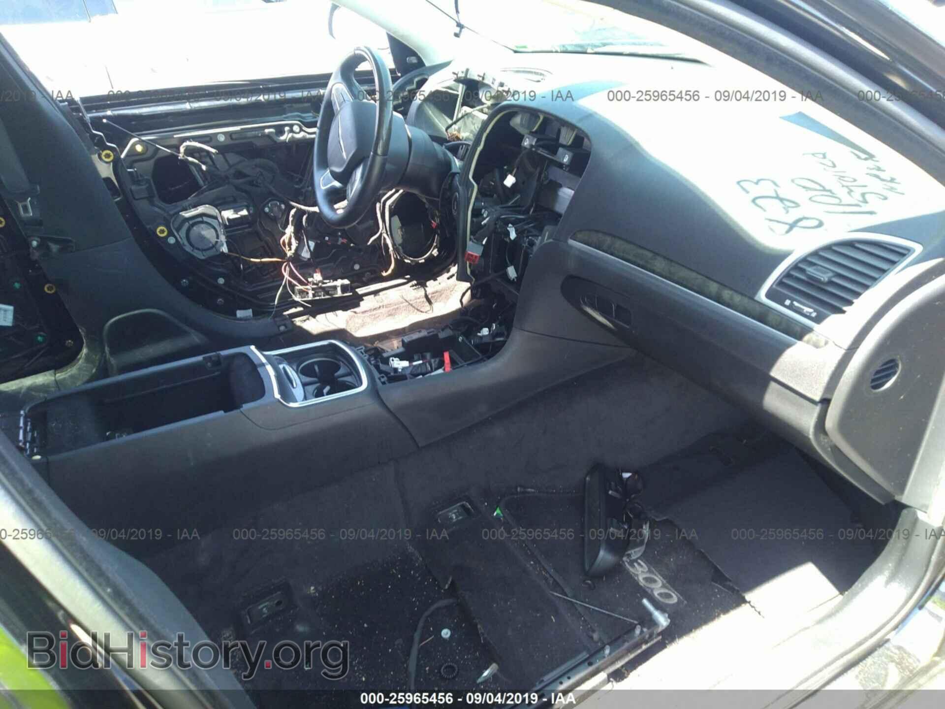 2016 CHRYSLER 300C - VIN: 2C3CCAEG3GH273363 - Фото 5