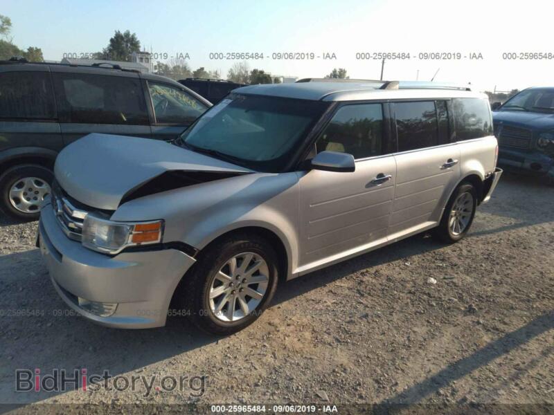 2011 Ford FLEX (VIN 2FMGK5CC0BBD16538) — photo 2 of 10