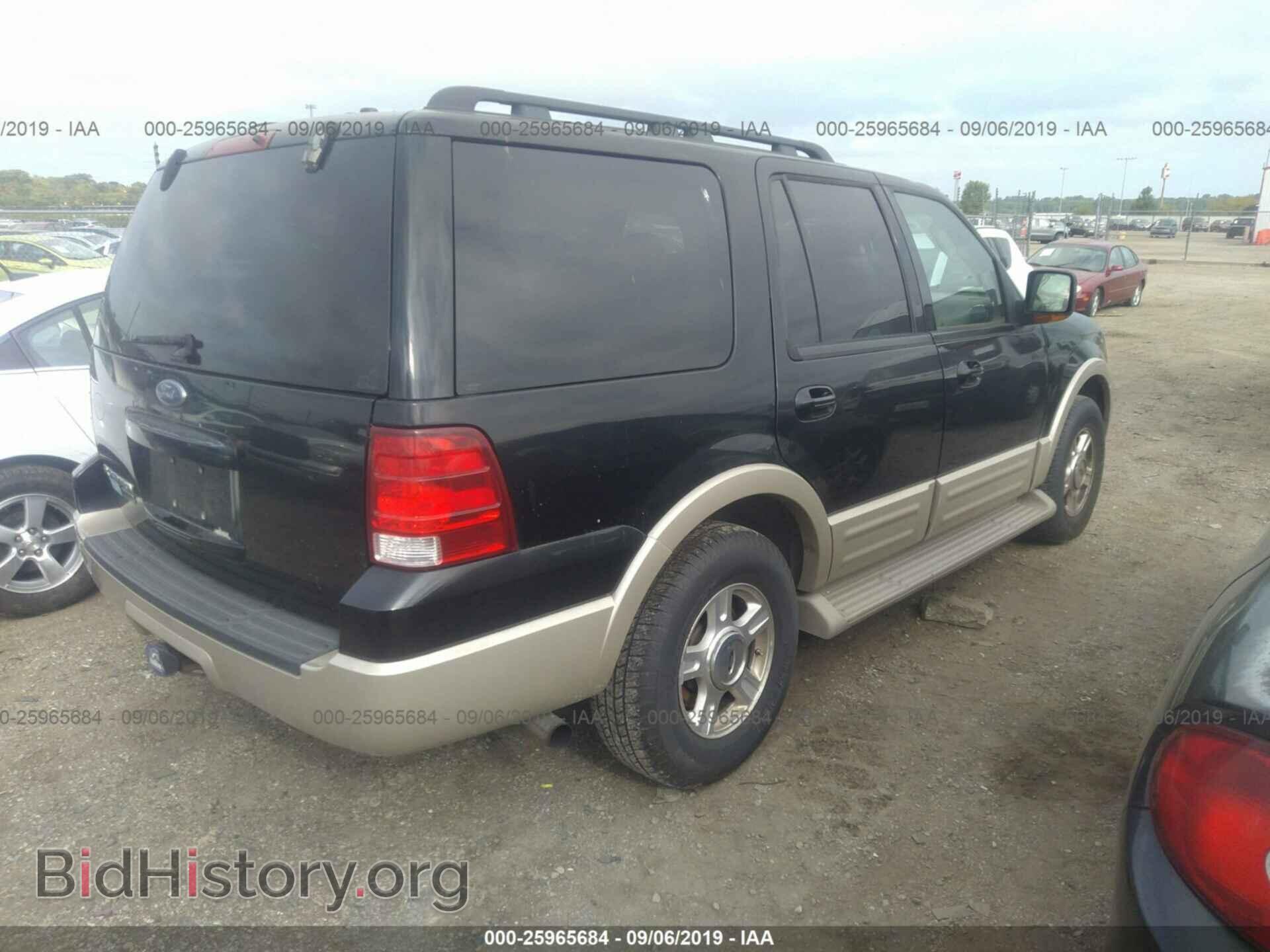 2005 FORD EXPEDITION - VIN: 1FMPU18515LA66566 - Фото 4