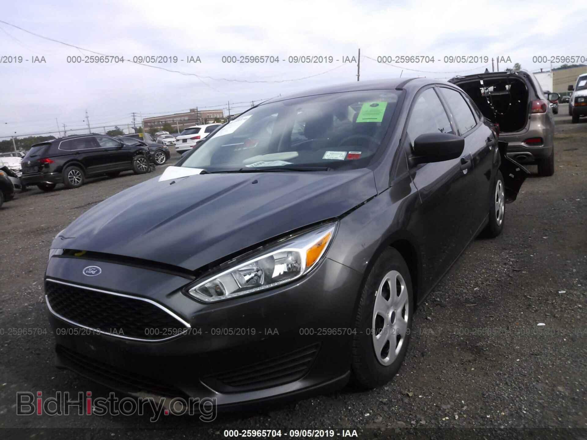 2016 FORD FOCUS - VIN: 1FADP3E24GL367460 - Фото 2