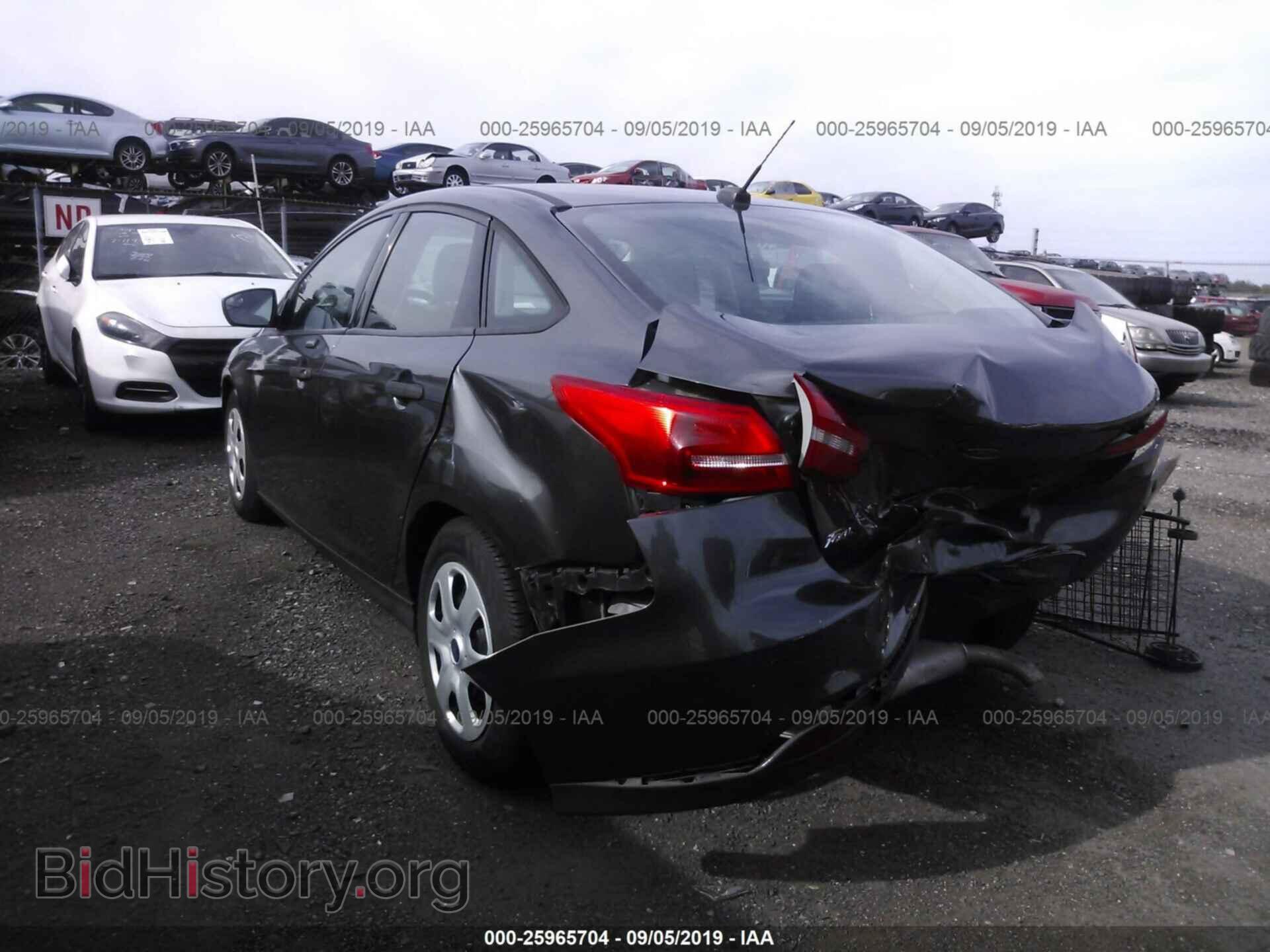 2016 FORD FOCUS - VIN: 1FADP3E24GL367460 - Фото 3