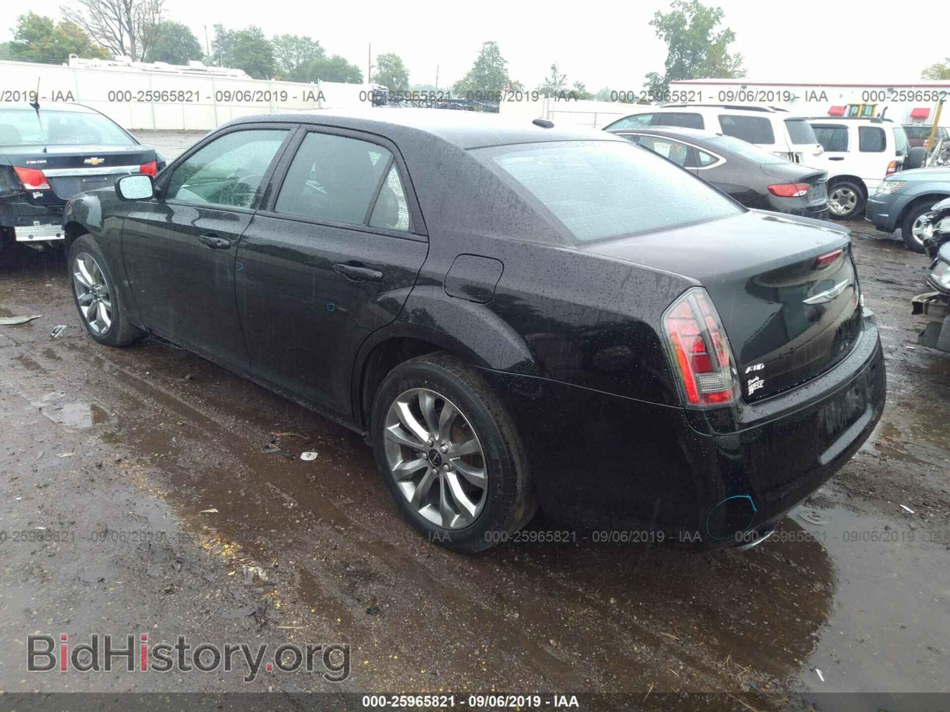 2014 CHRYSLER 300 - VIN: 2C3CCAGG6EH356229 - Фото 3