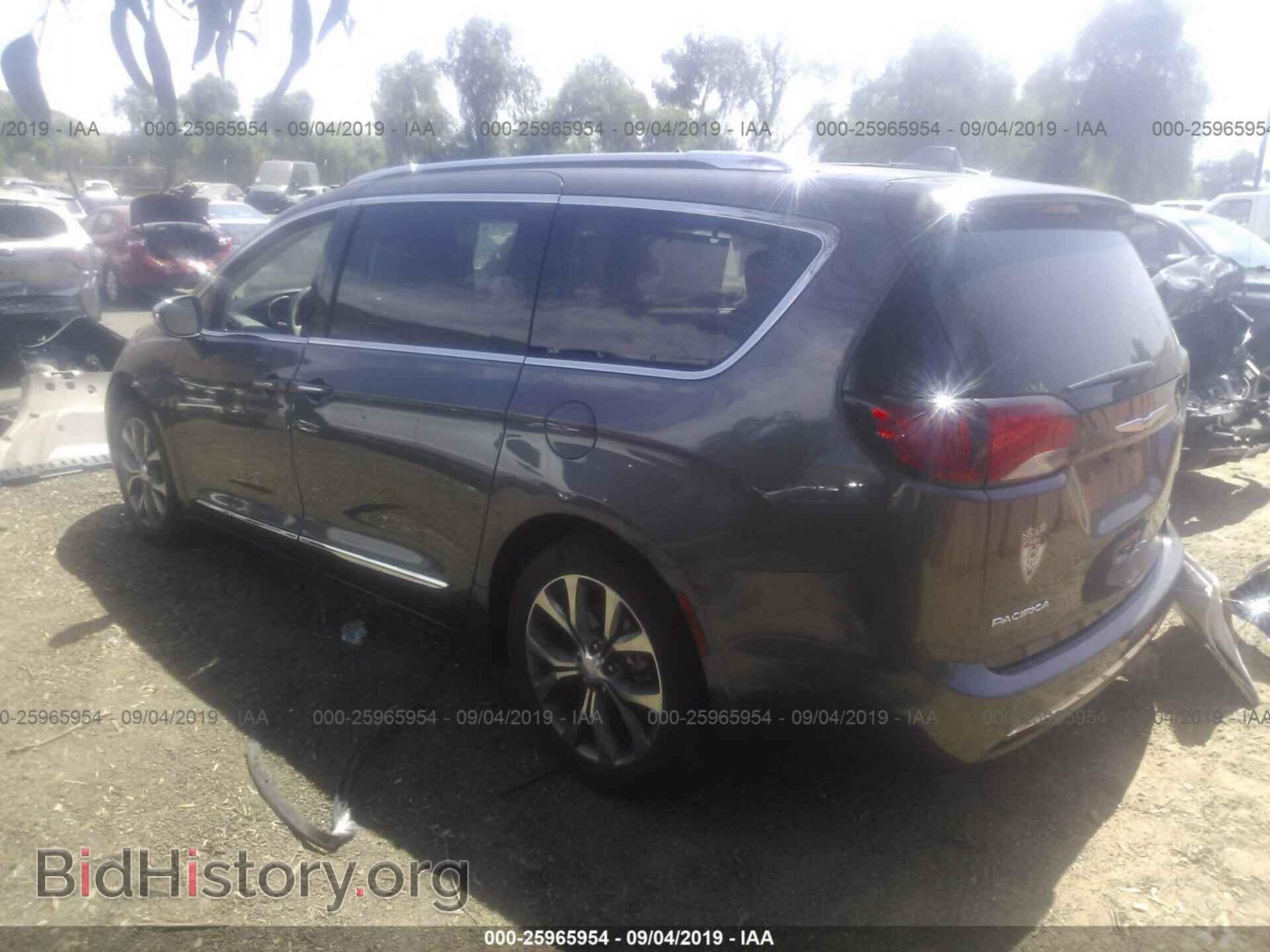 2017 CHRYSLER PACIFICA - VIN: 2C4RC1GG5HR552182 - Фото 3