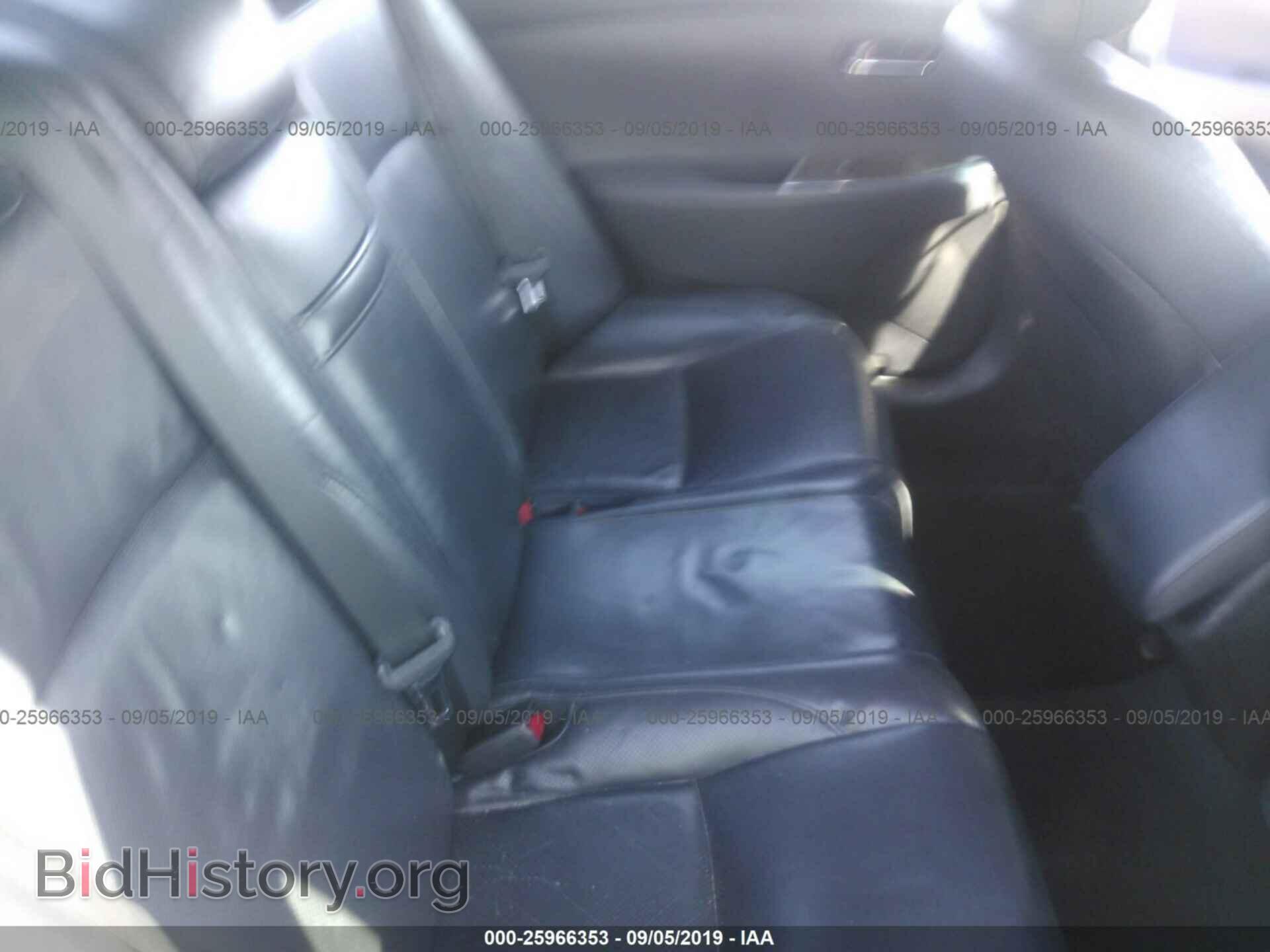 2011 LEXUS ES - VIN: JTHBK1EG7B2421590 - Фото 8