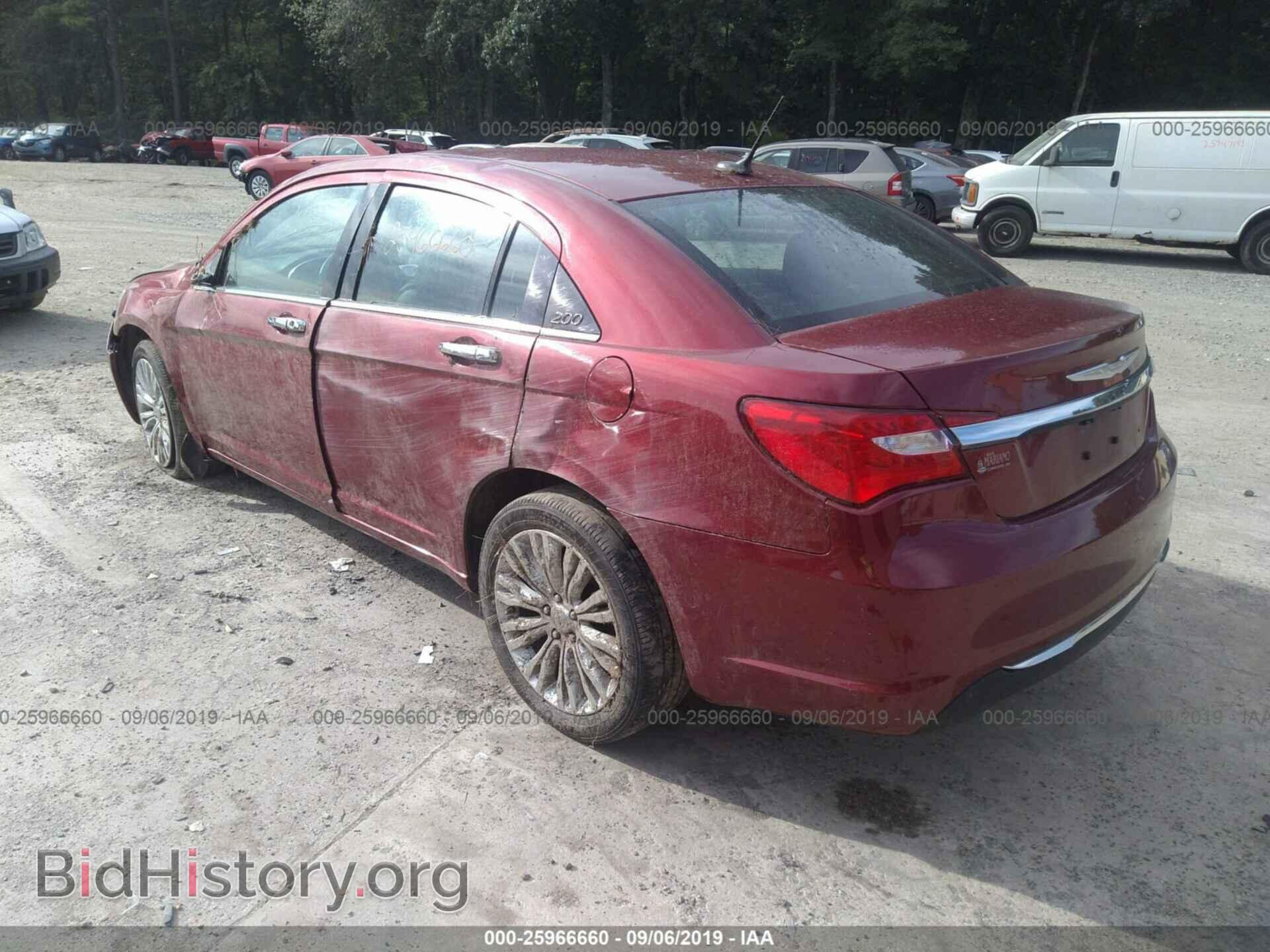 2012 CHRYSLER 200 - VIN: 1C3CCBCB0CN308018 - Photo 3