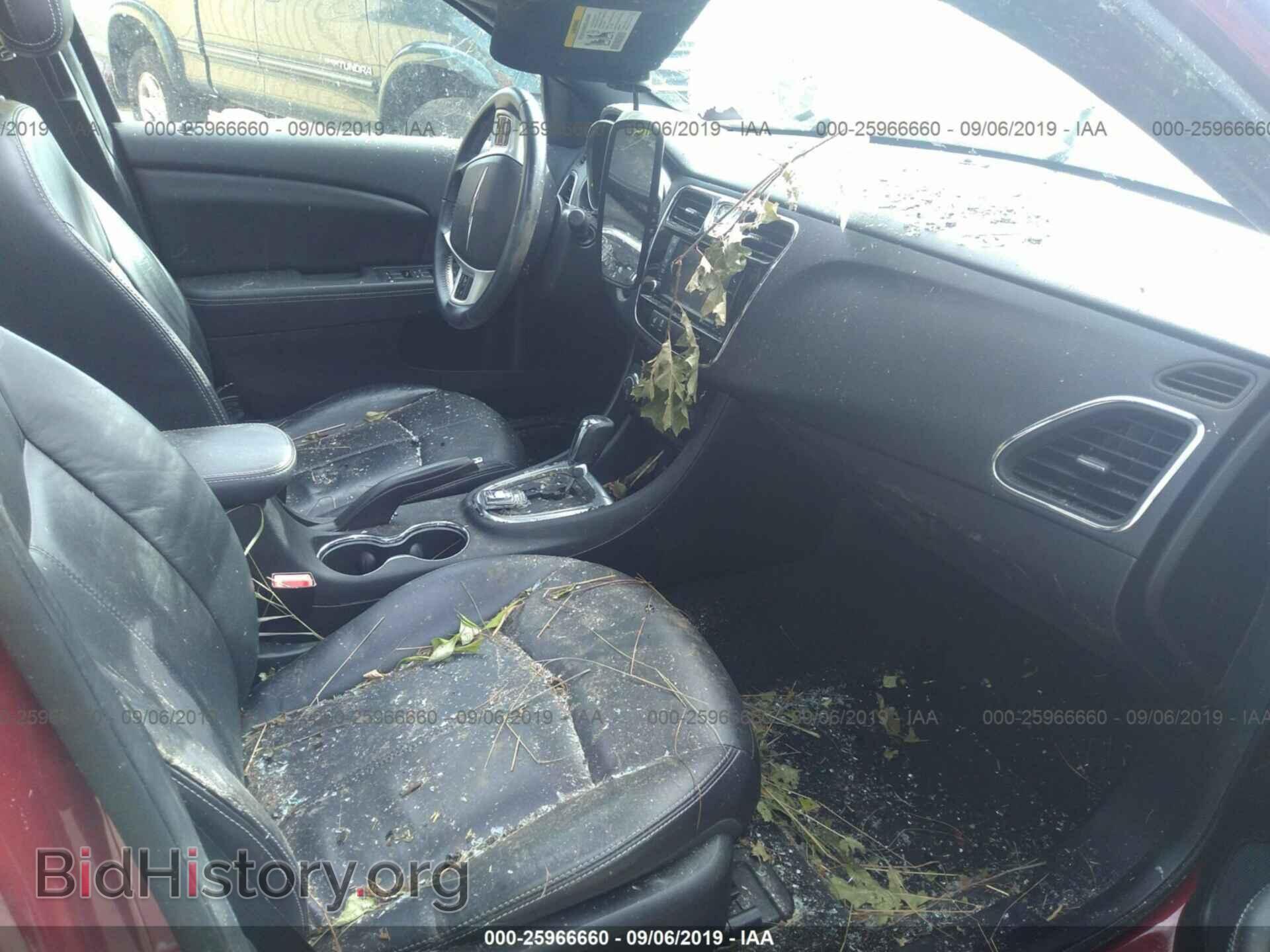 2012 CHRYSLER 200 - VIN: 1C3CCBCB0CN308018 - Photo 5