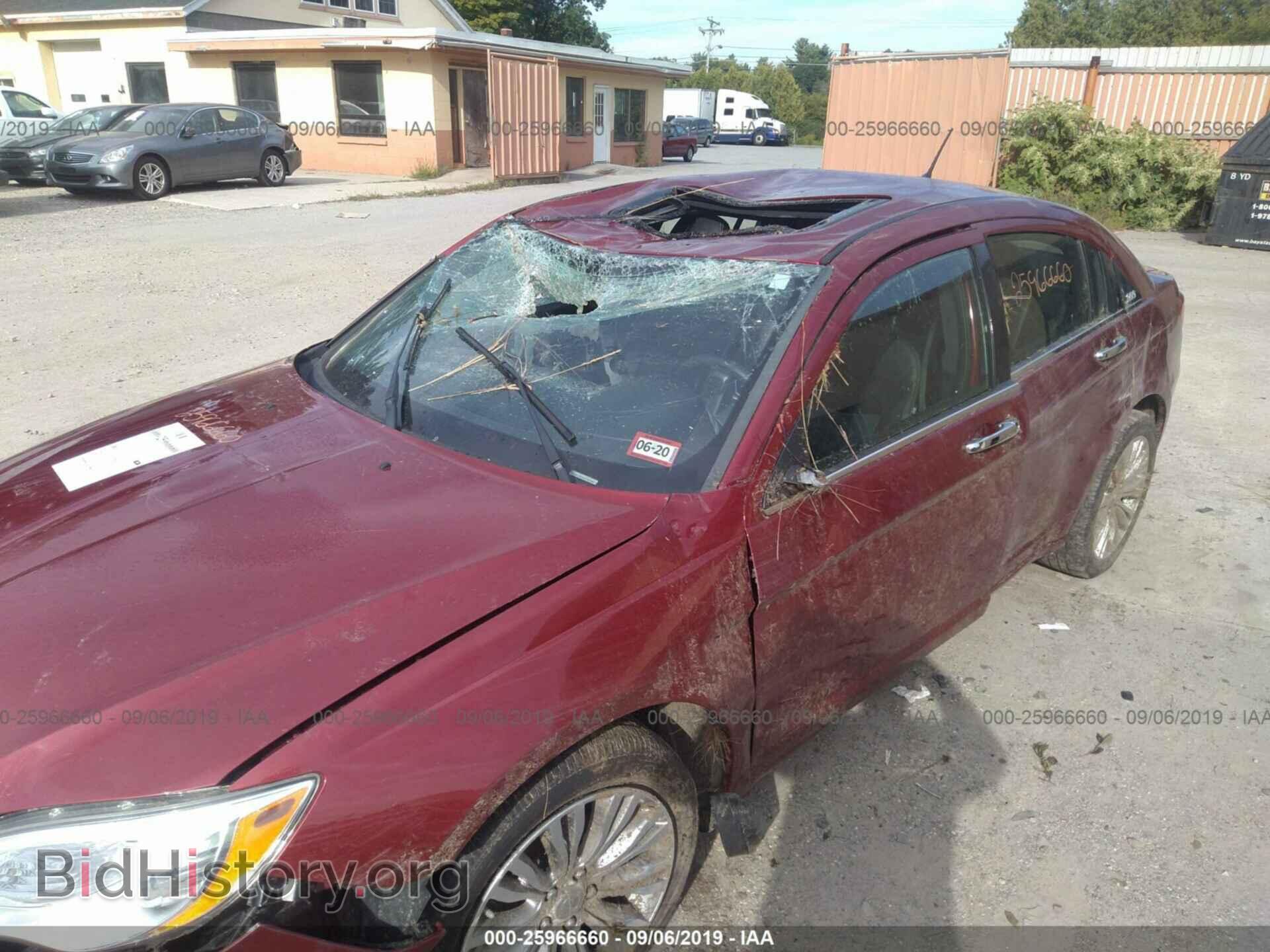 2012 CHRYSLER 200 - VIN: 1C3CCBCB0CN308018 - Photo 6