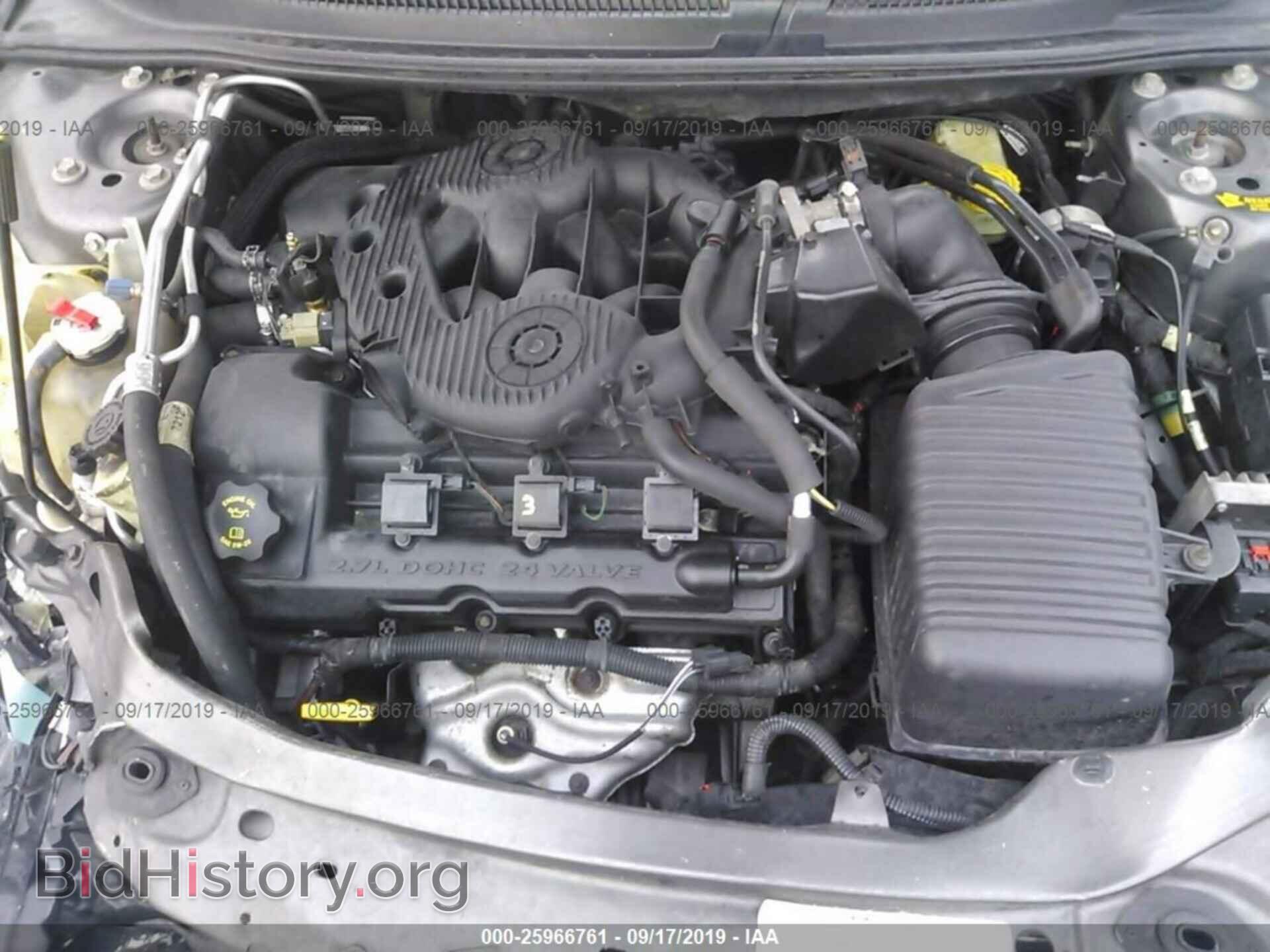 2004 CHRYSLER SEBRING - VIN: 1C3EL56R64N392530 - Фото 10