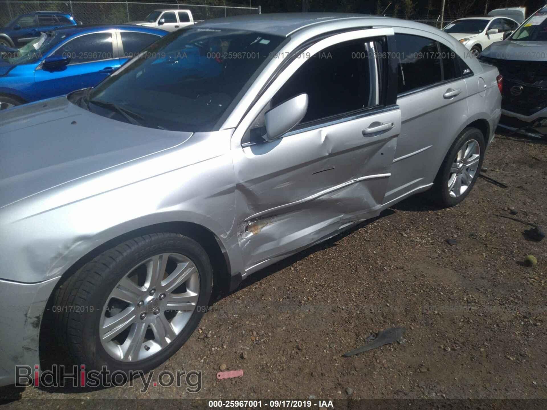 2012 CHRYSLER 200 - VIN: 1C3CCBAB2CN317841 - Photo 6