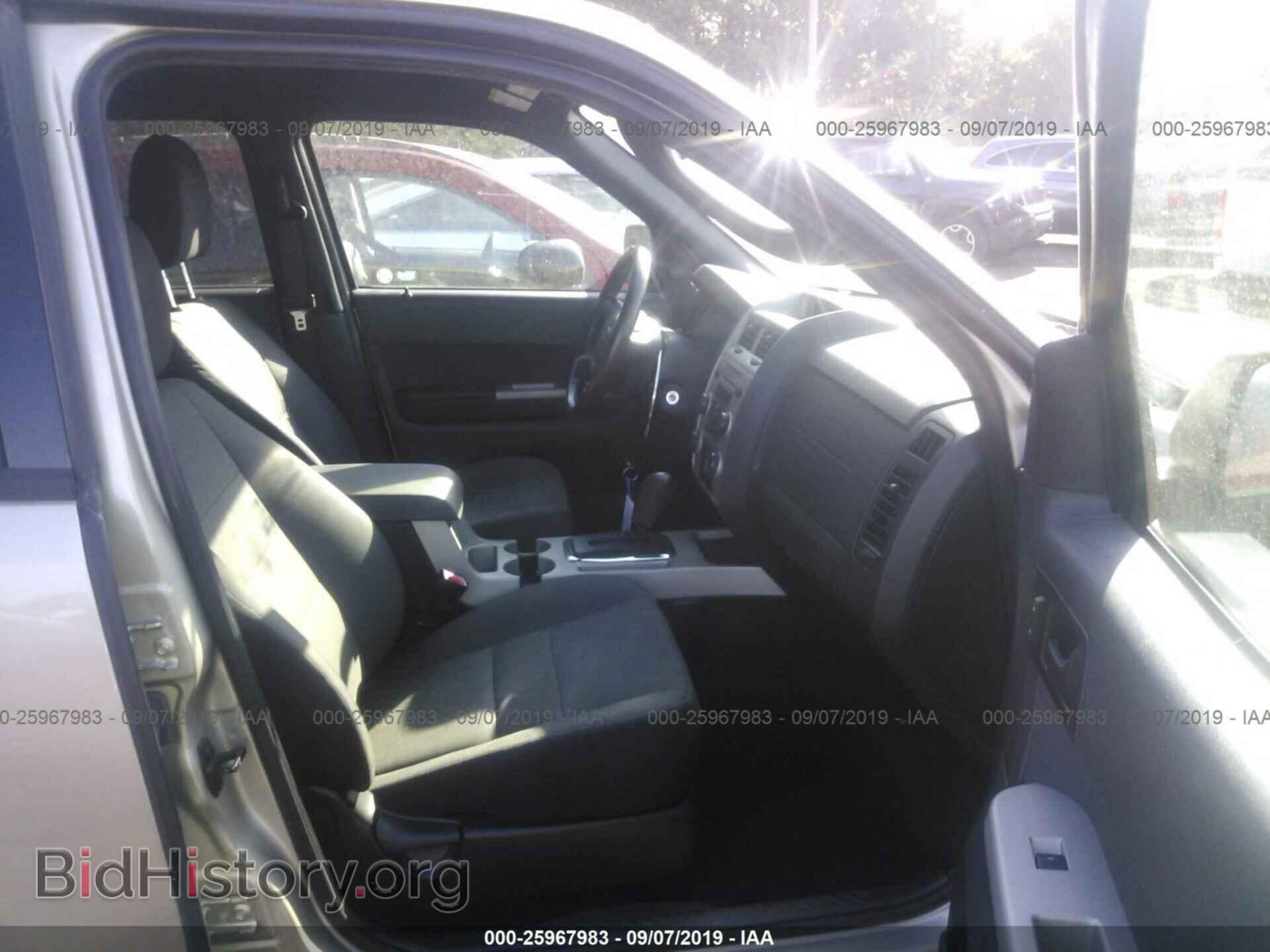 2011 FORD ESCAPE - VIN: 1FMCU9D76BKB29327 - Фото 5
