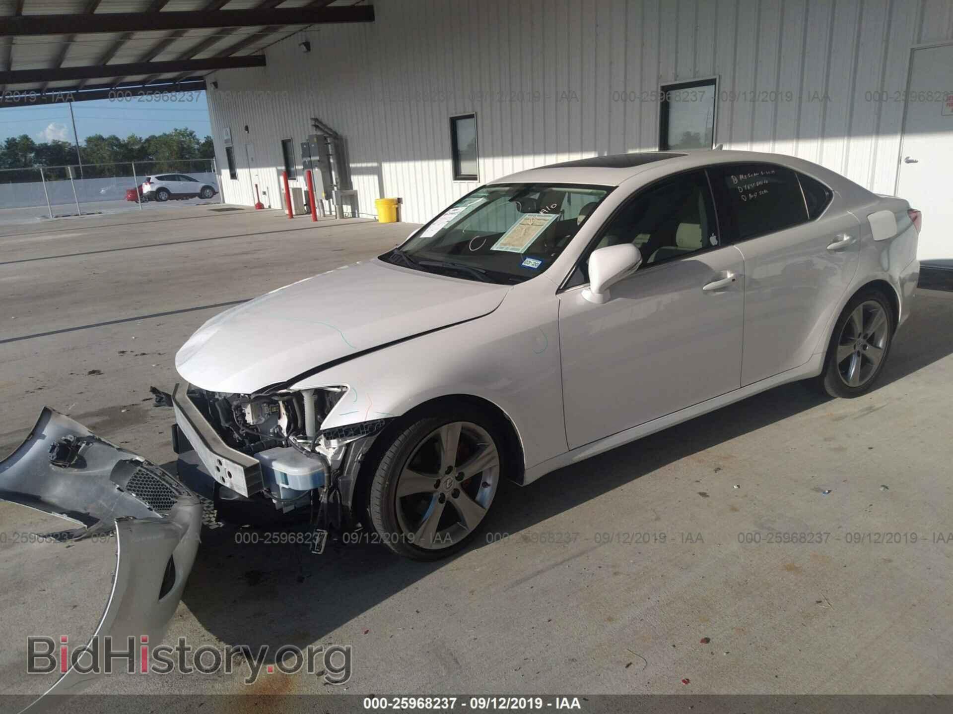 2012 LEXUS IS - VIN: JTHBF5C25C5176372 - Photo 2