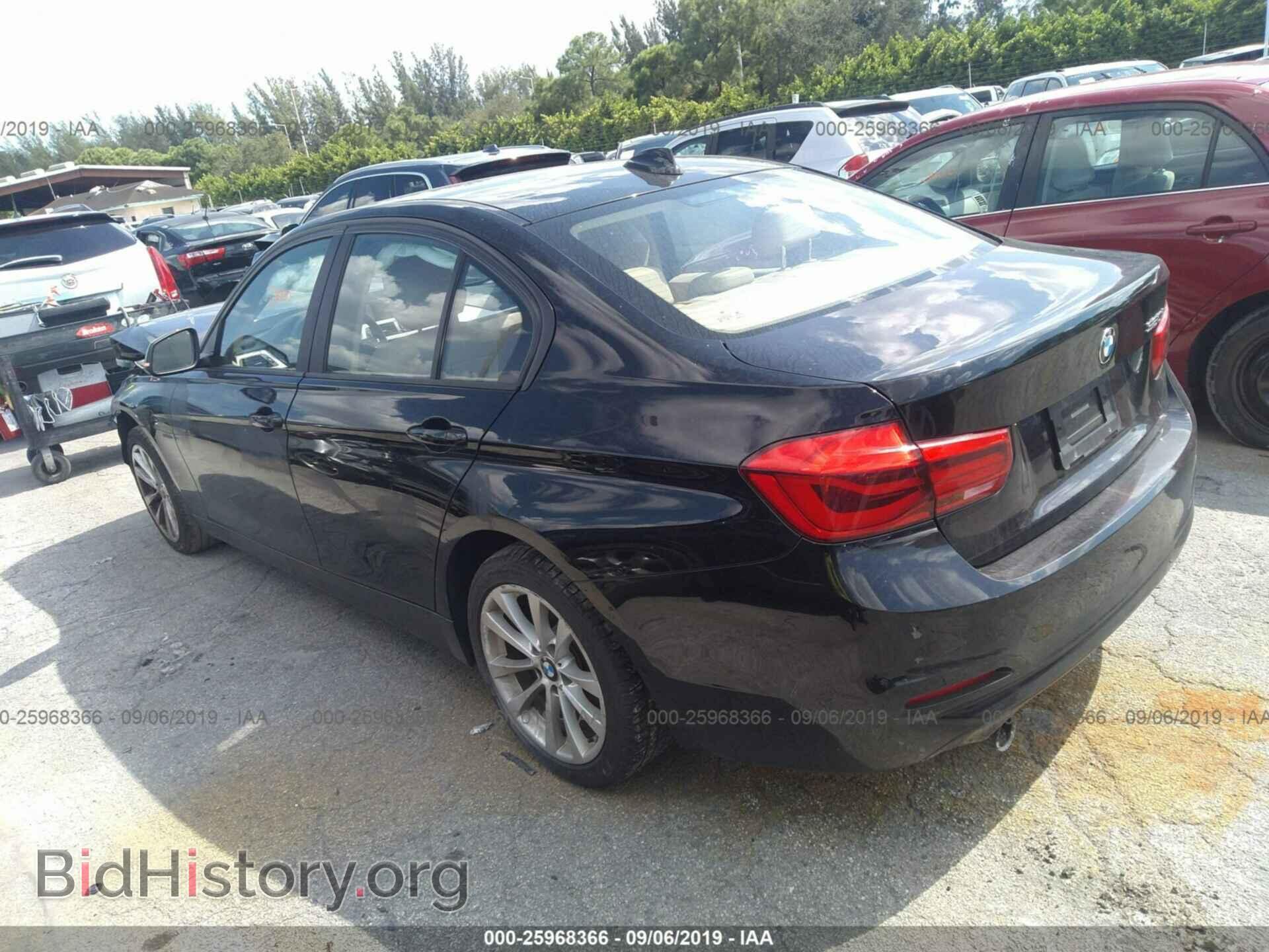 2016 BMW 320 - VIN: WBA8E1G56GNT38363 - Photo 3