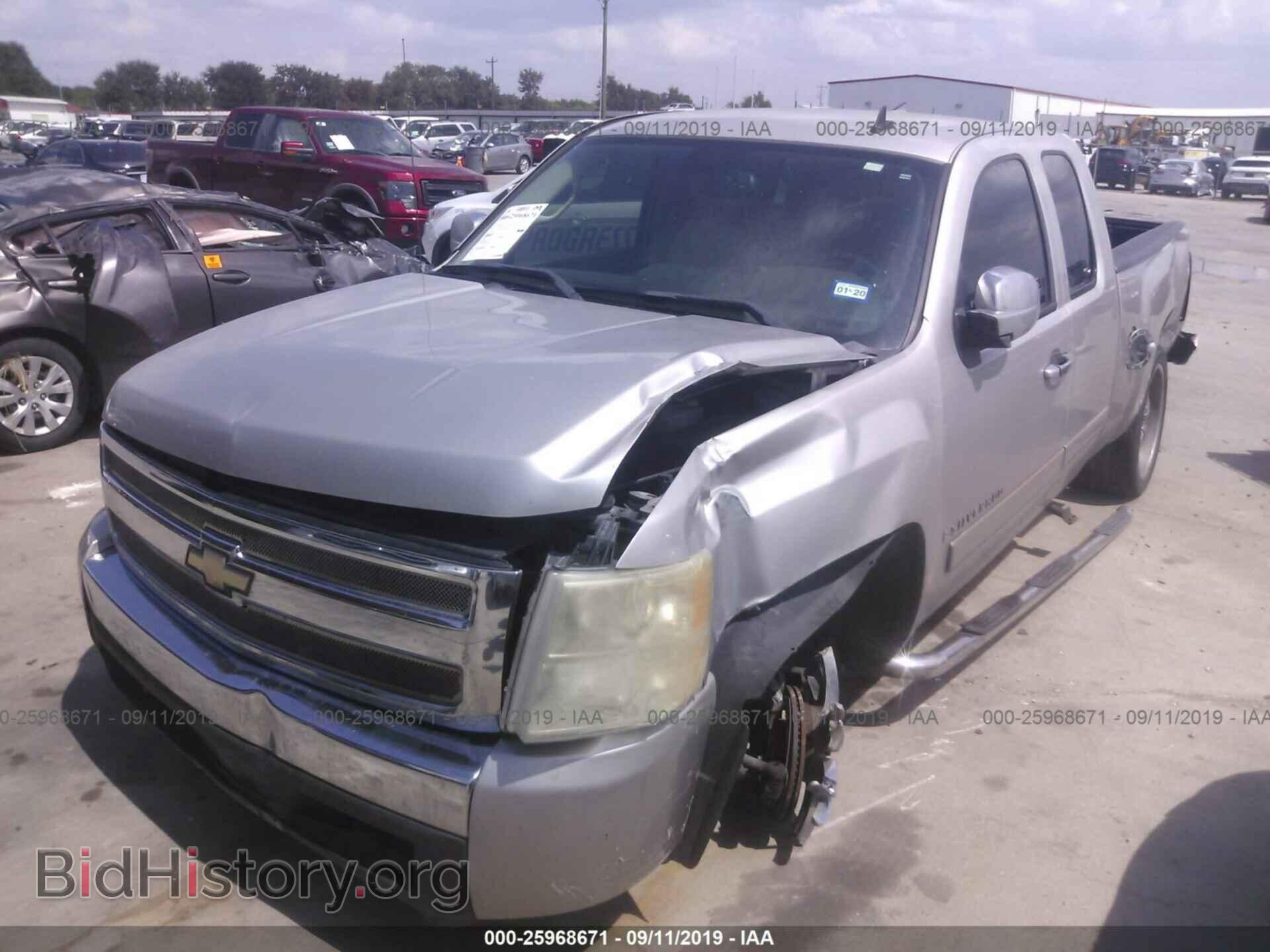 2008 CHEVROLET SILVERADO - VIN: 2GCEC19C981102171 - Photo 2