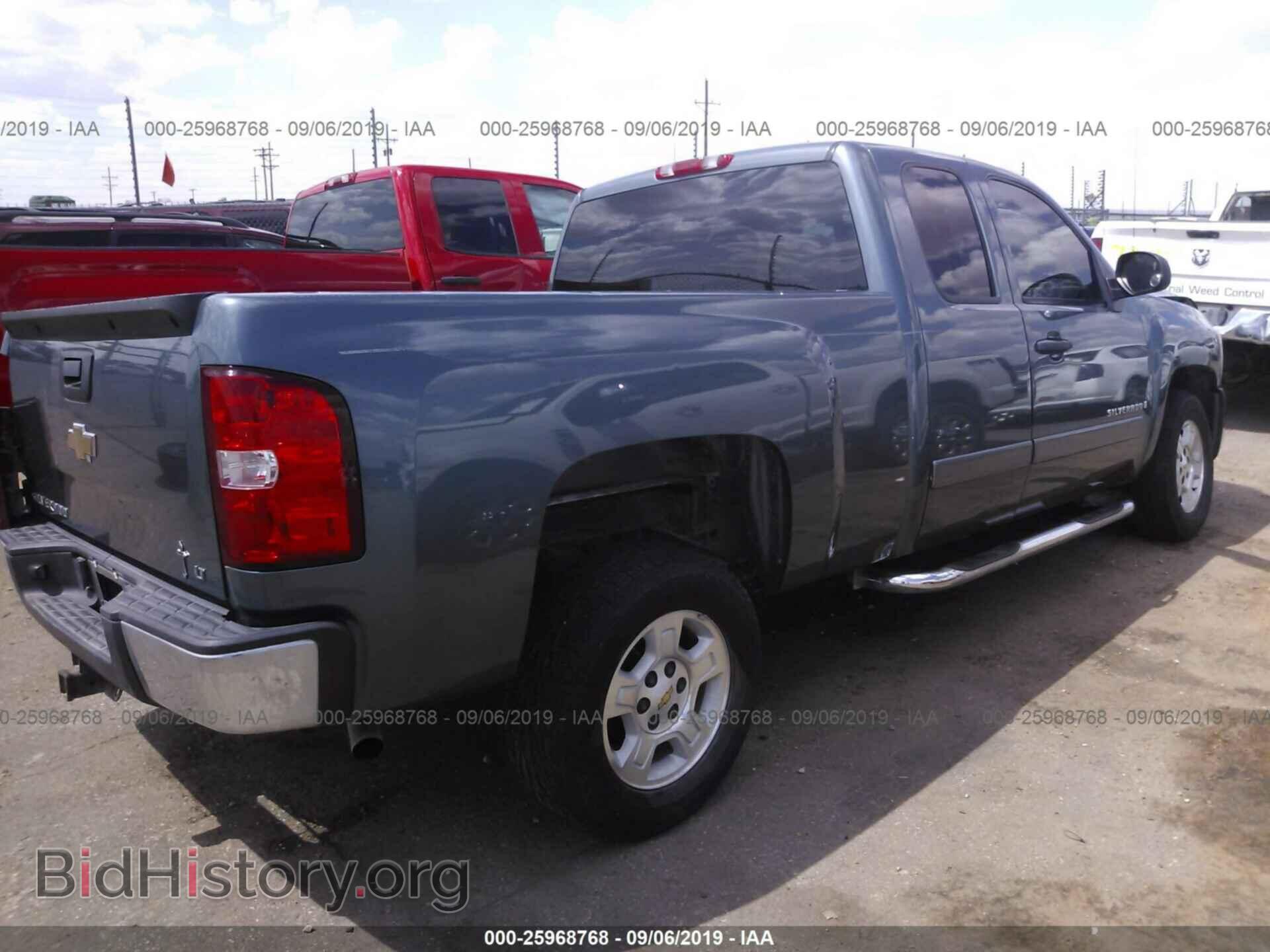 2007 CHEVROLET SILVERADO - VIN: 2GCEC19C971724980 - Фото 4