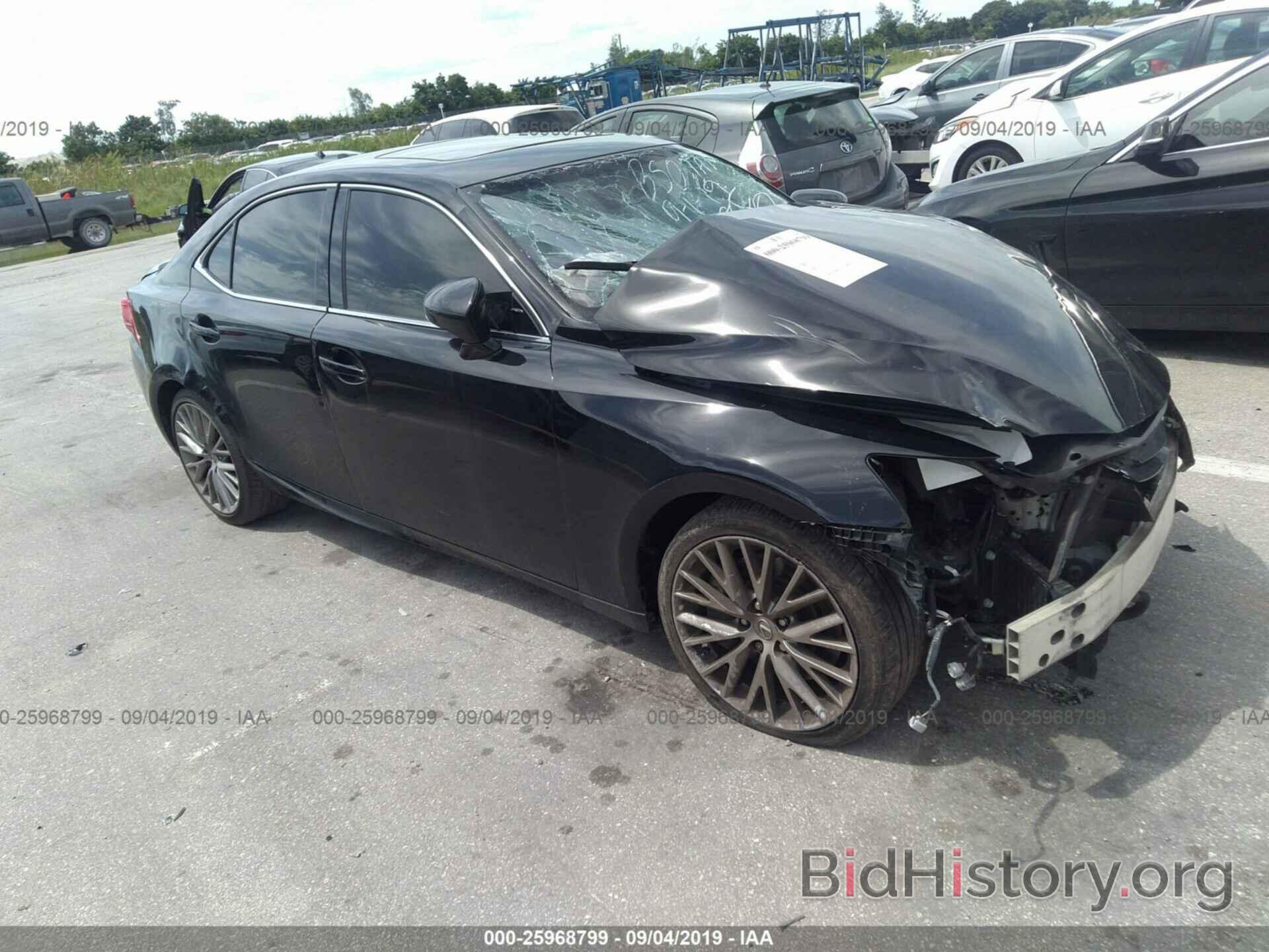 Photo JTHBA1D25G5010087 - LEXUS IS 2016