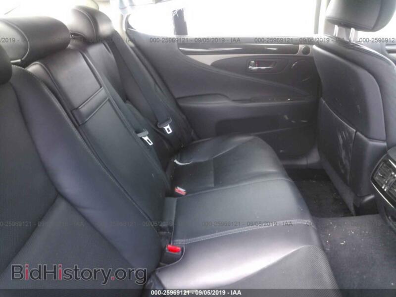 2013 Lexus LS (VIN JTHCL5EF5D5016006) — фото 8 из 10
