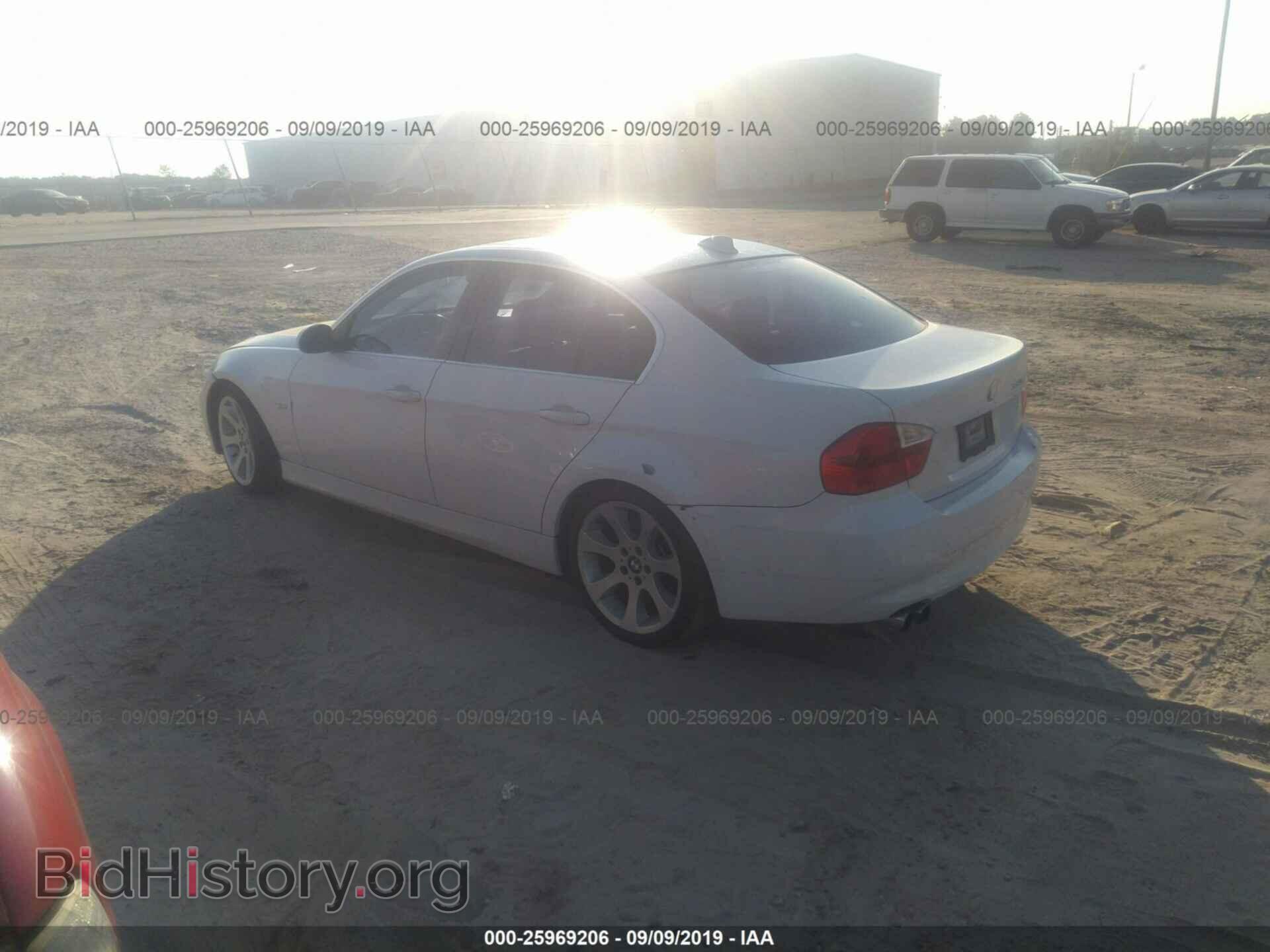 2006 BMW 330 - VIN: WBAVB33596PS14412 - Фото 3