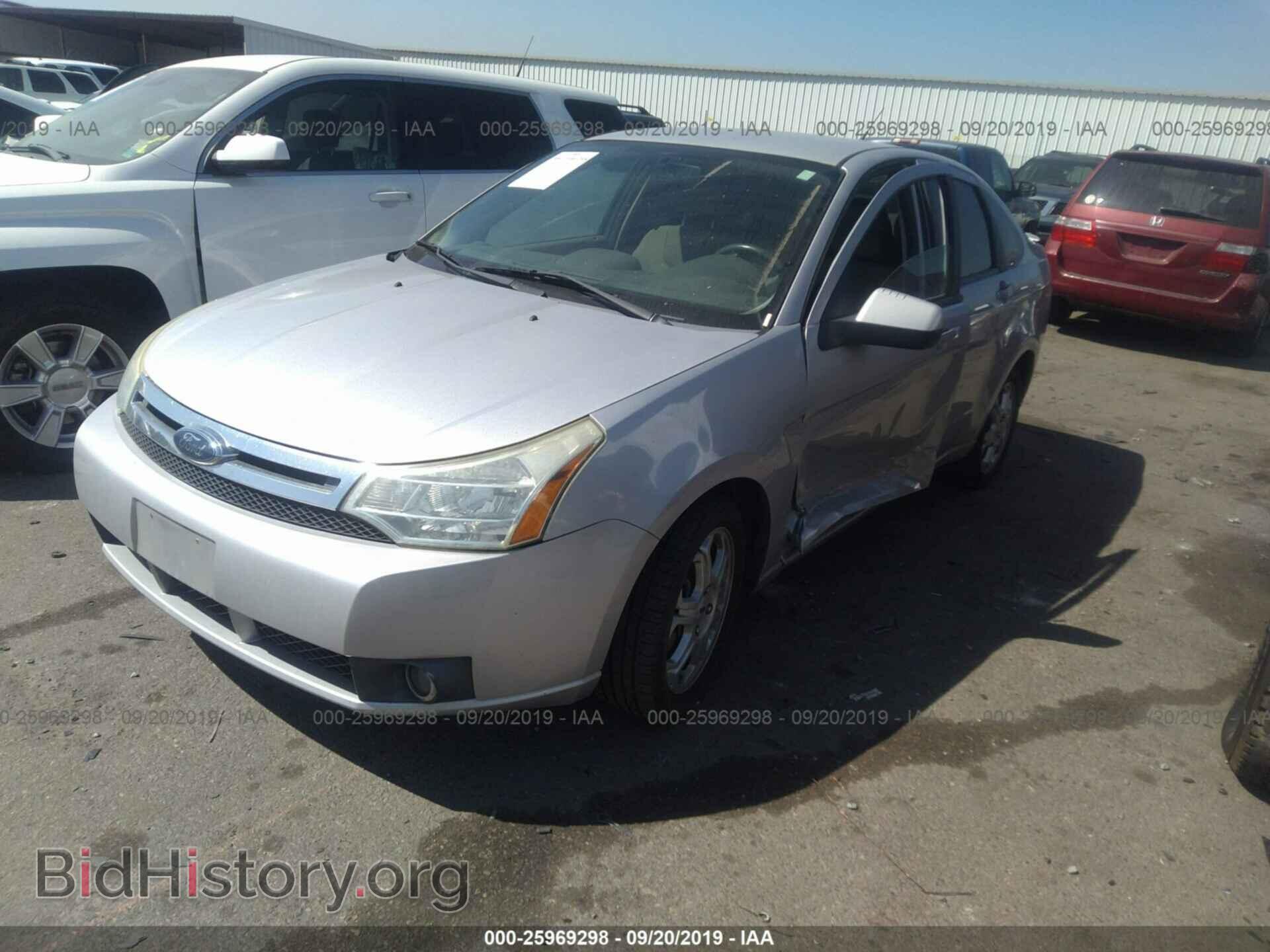 2009 FORD FOCUS - VIN: 1FAHP36N19W189275 - Фото 2