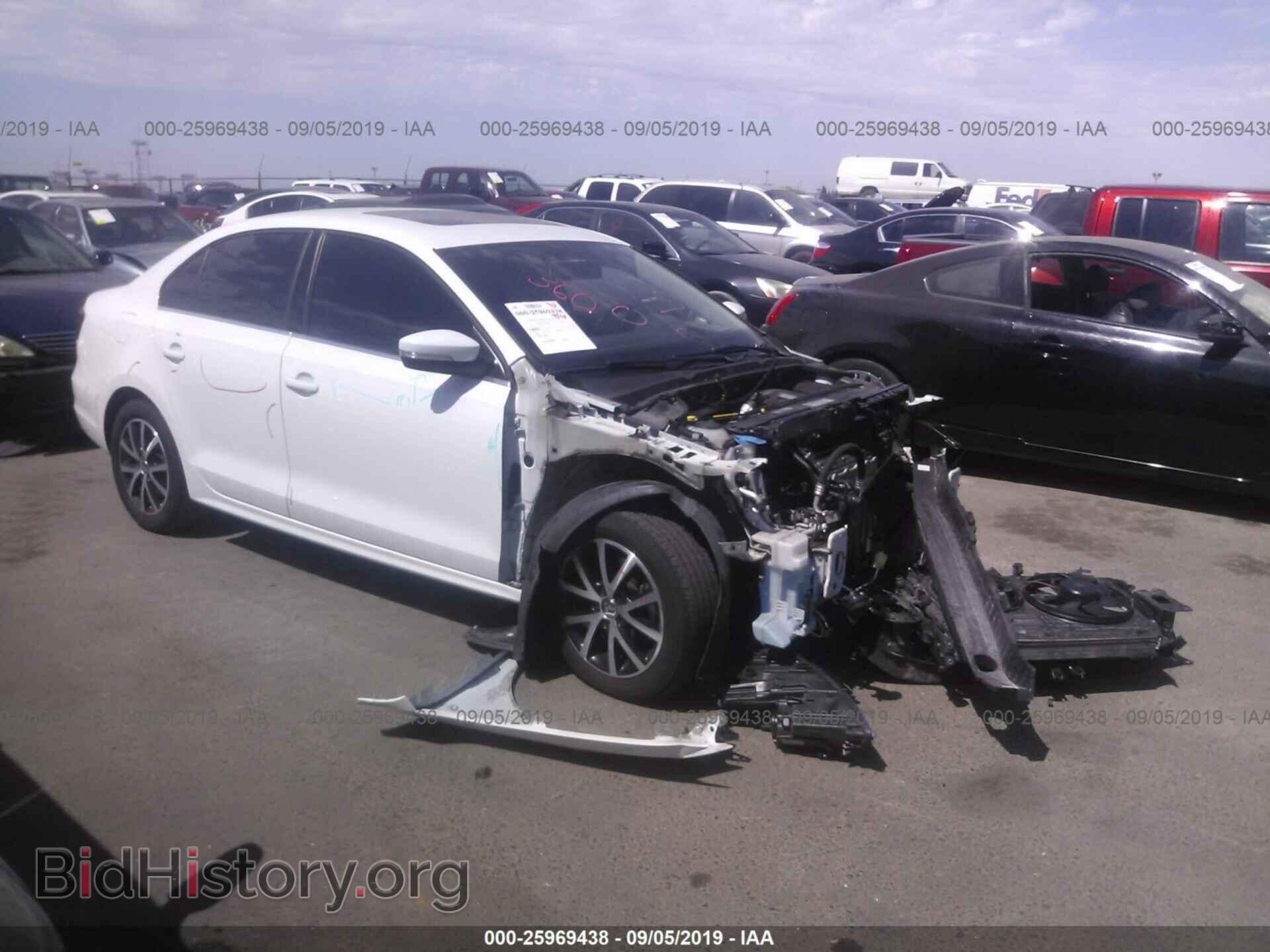 Фотография 3VWDB7AJ4HM262671 - VOLKSWAGEN JETTA 2017
