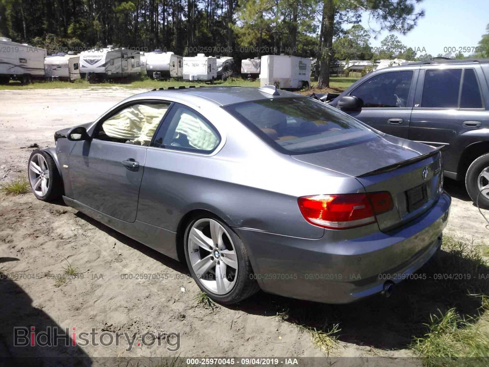 2007 BMW 335 - VIN: WBAWB73537P032332 - Фото 3