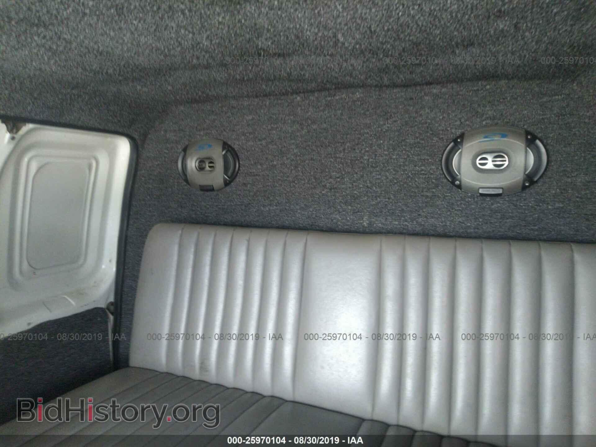 2000 Ford Econoline - VIN: 1FTNS24L1YHB77105 - Photo 8
