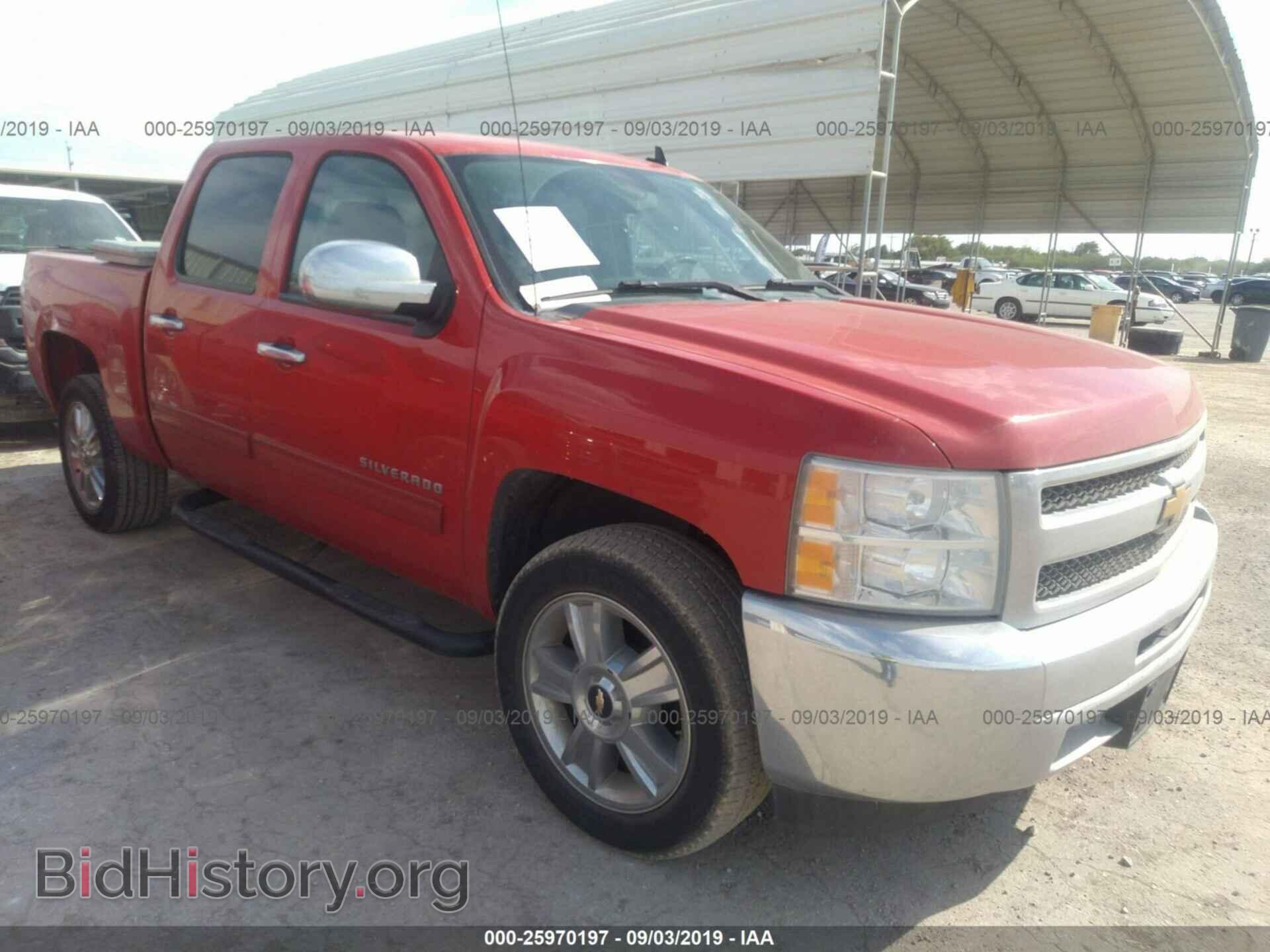 Photo 3GCPCSE03DG111184 - CHEVROLET SILVERADO 2013