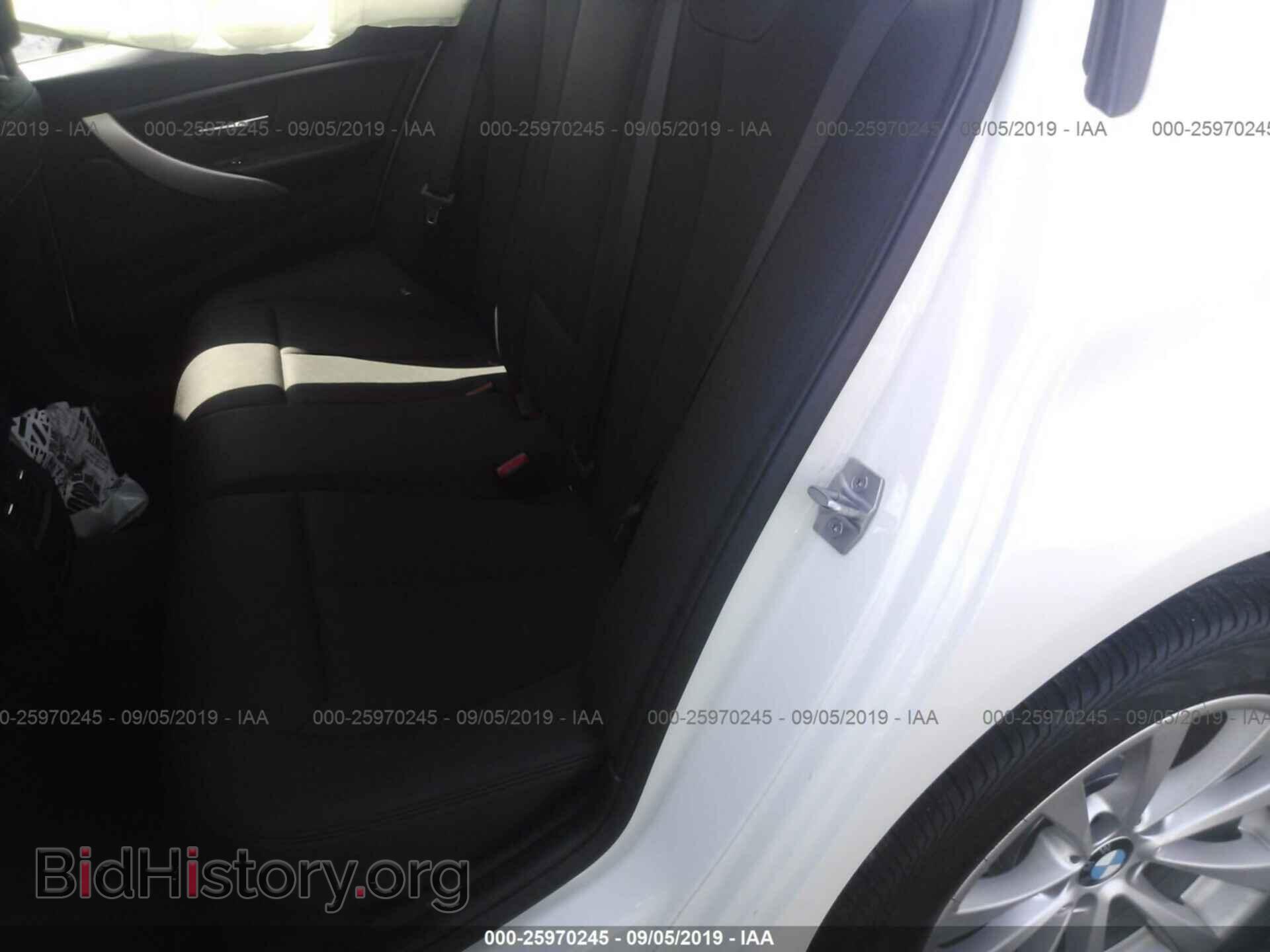 2017 BMW 320 - VIN: WBA8E1G3XHNU17857 - Фото 8