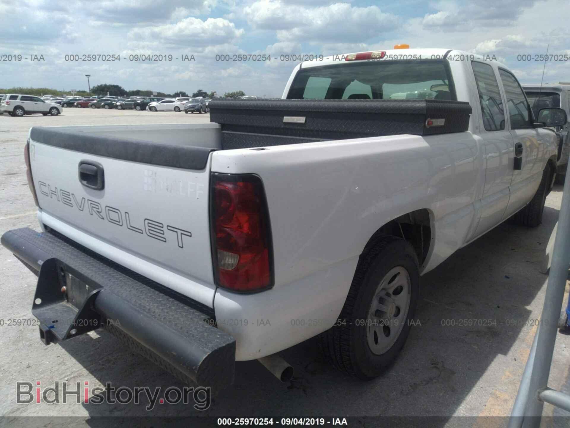 2005 CHEVROLET SILVERADO - VIN: 2GCEC19V551305104 - Фото 4