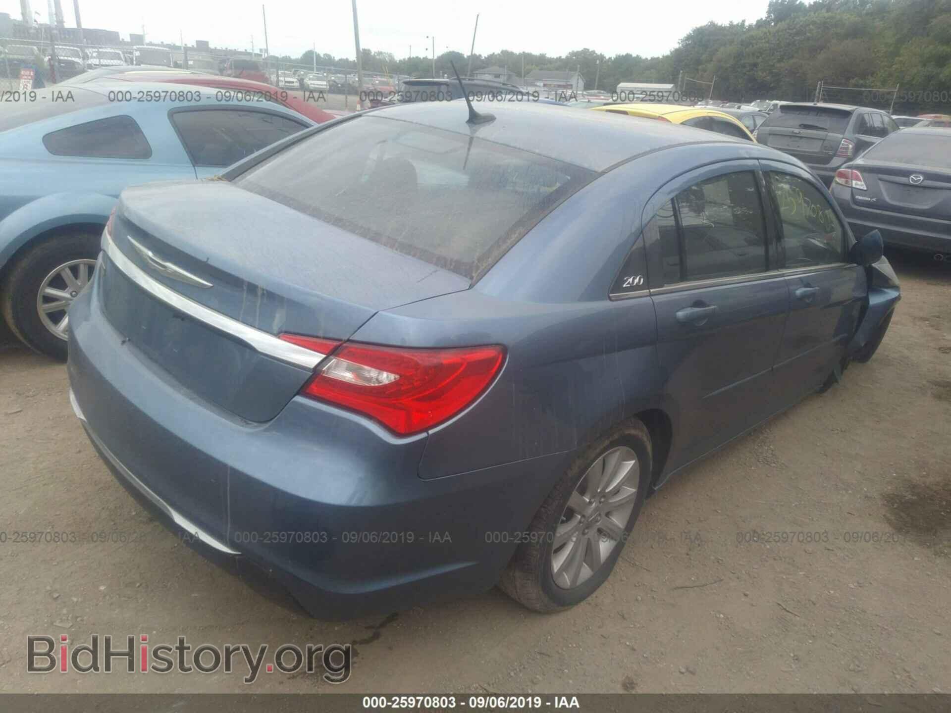 2011 CHRYSLER 200 - VIN: 1C3BC1FG2BN538980 - Фото 4
