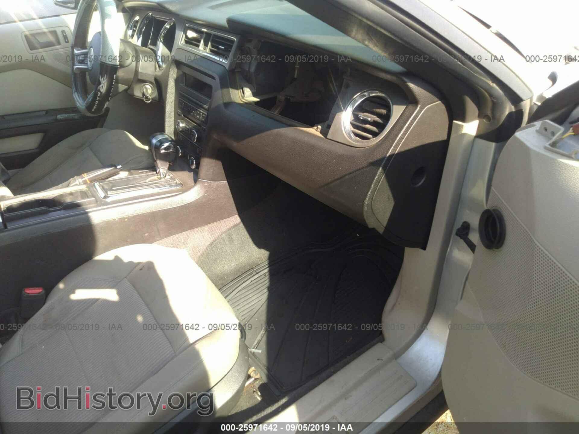 2011 FORD MUSTANG - VIN: 1ZVBP8EM8B5157826 - Фото 5