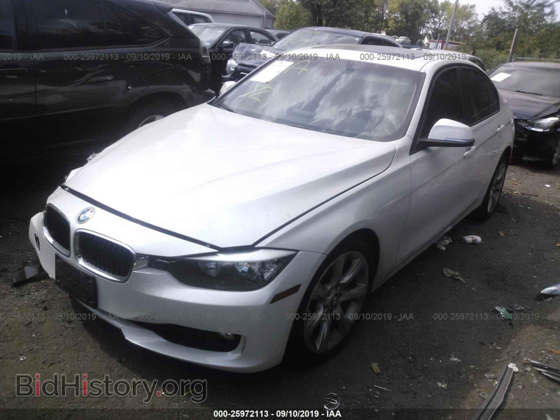 2015 BMW 328 - VIN: WBA3B3C58FF547083 - Фото 2