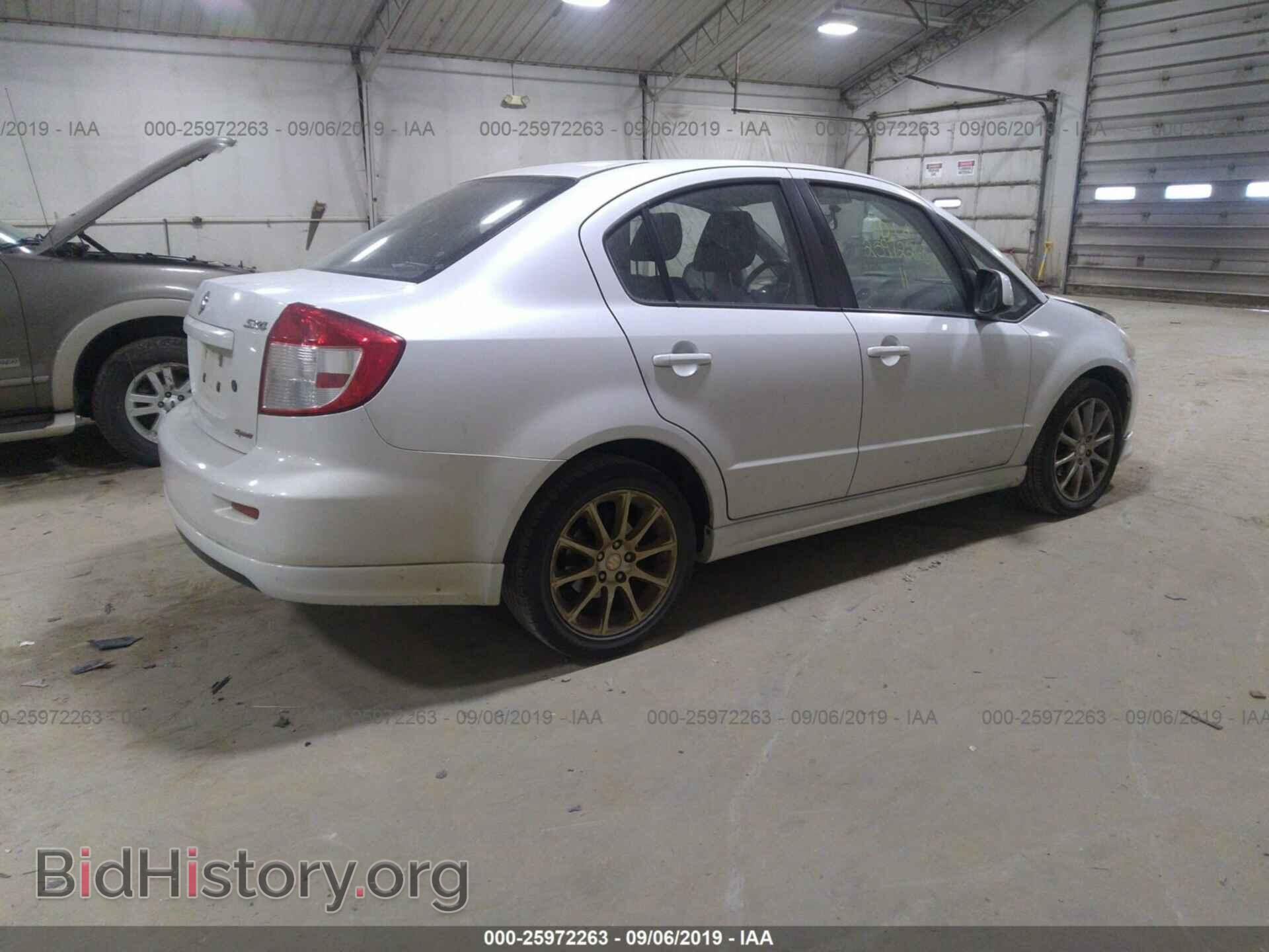 2011 SUZUKI SX4 - VIN: JS2YC5A45B6300096 - Фото 4