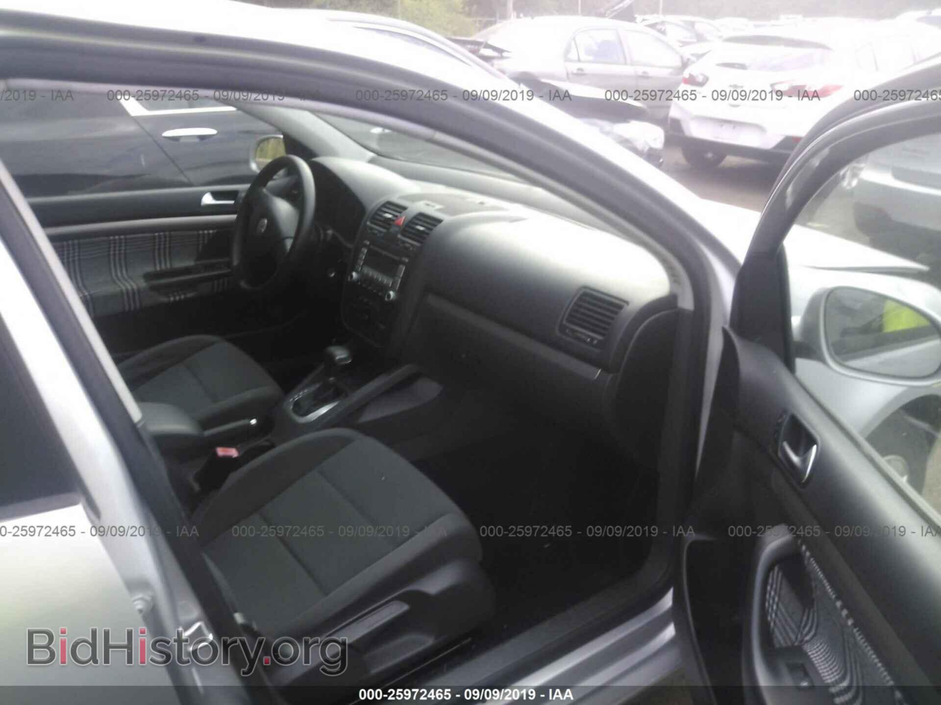 2008 VOLKSWAGEN RABBIT - VIN: WVWDA71K78W020567 - Фото 5