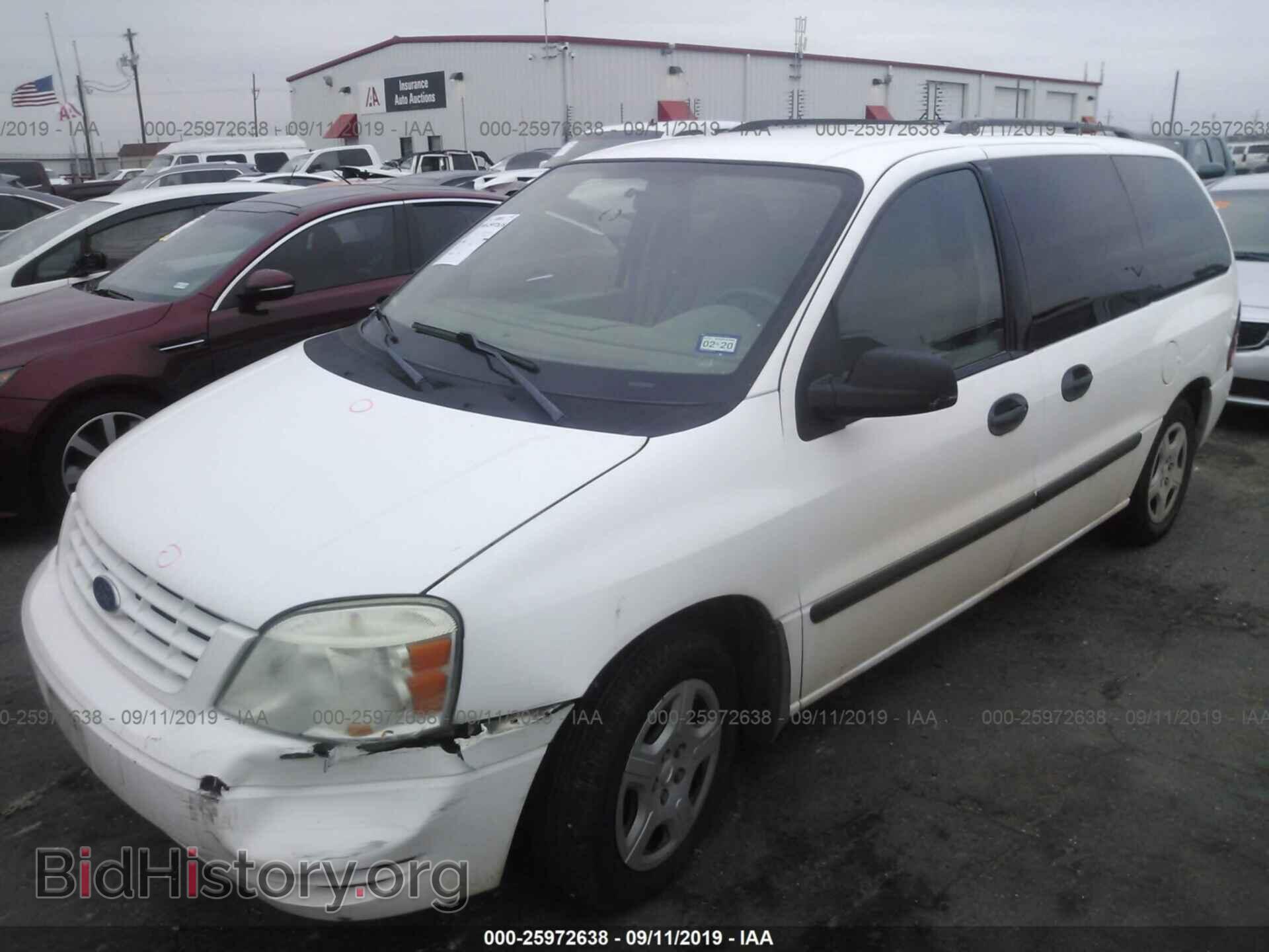 2005 FORD FREESTAR - VIN: 2FMZA51675BA68737 - Фото 2