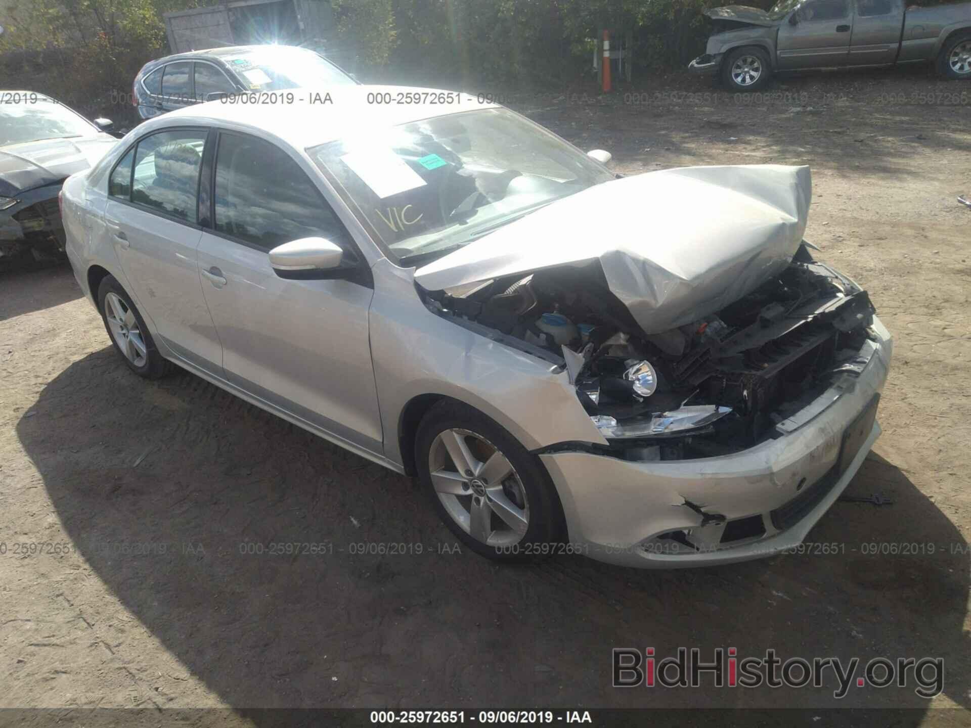 Photo 3VWLL7AJ1BM073556 - VOLKSWAGEN JETTA 2011