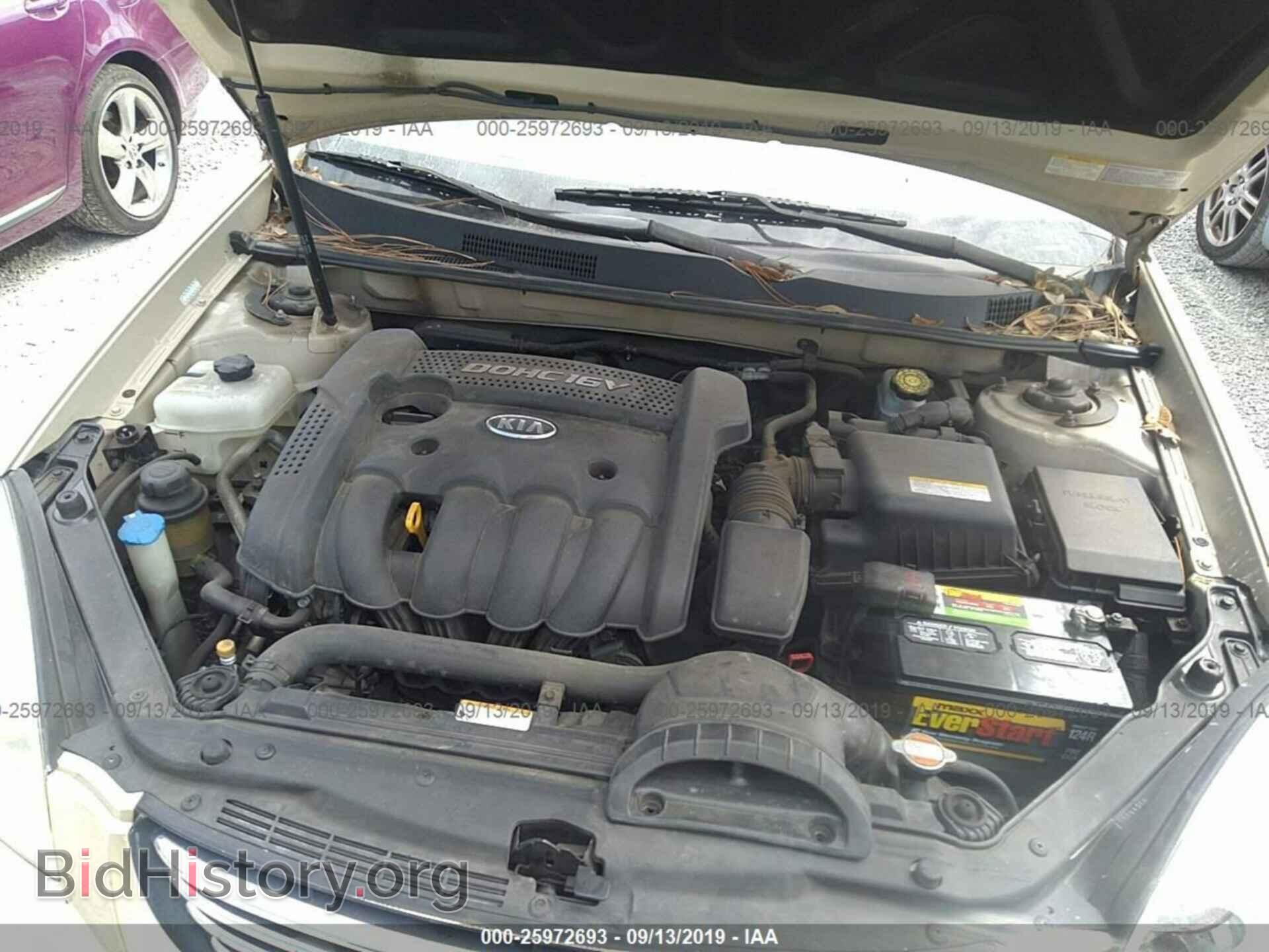 2007 KIA OPTIMA - VIN: KNAGE123175148830 - Фото 10