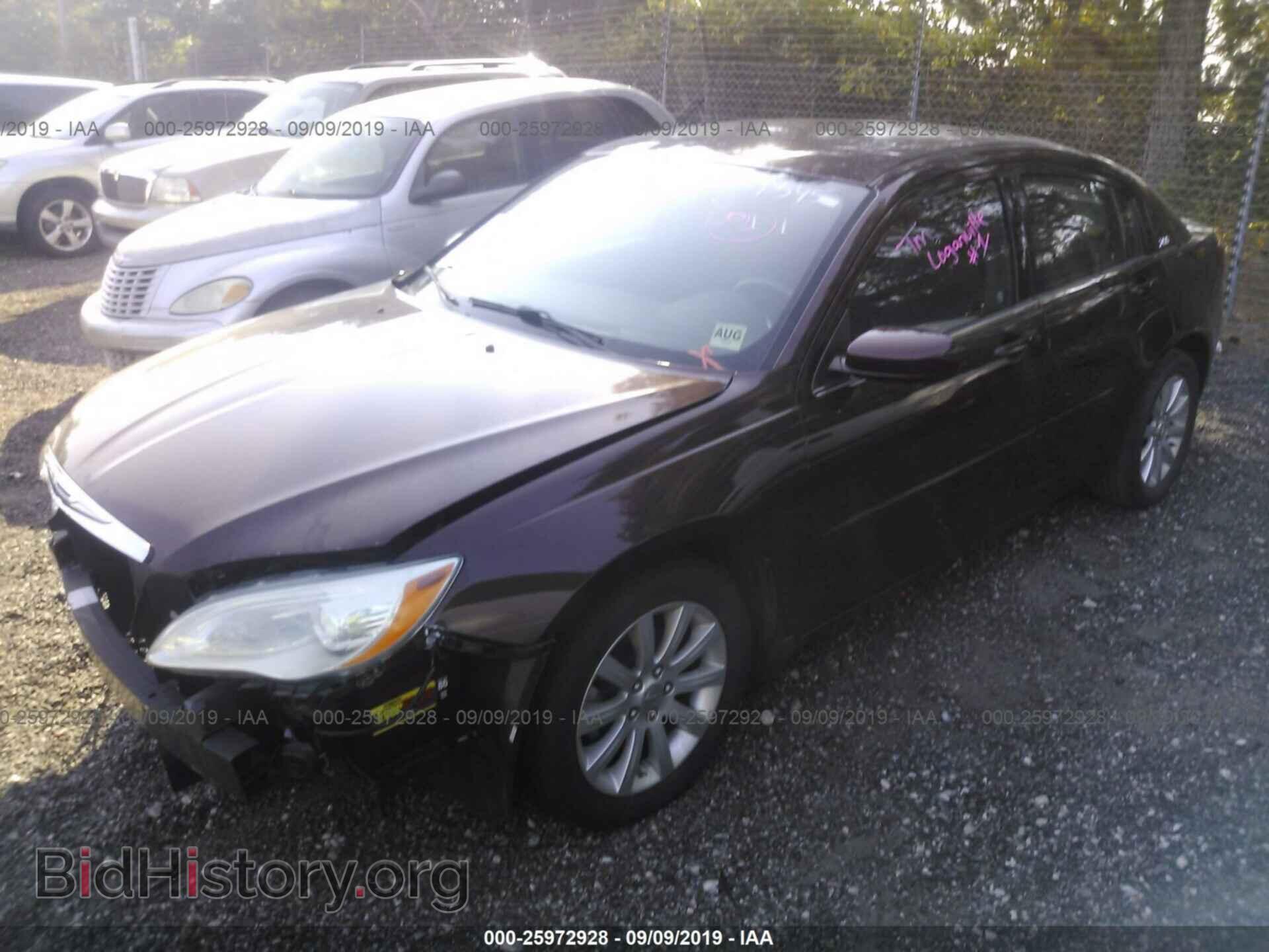 2013 CHRYSLER 200 - VIN: 1C3CCBBG7DN659345 - Photo 2