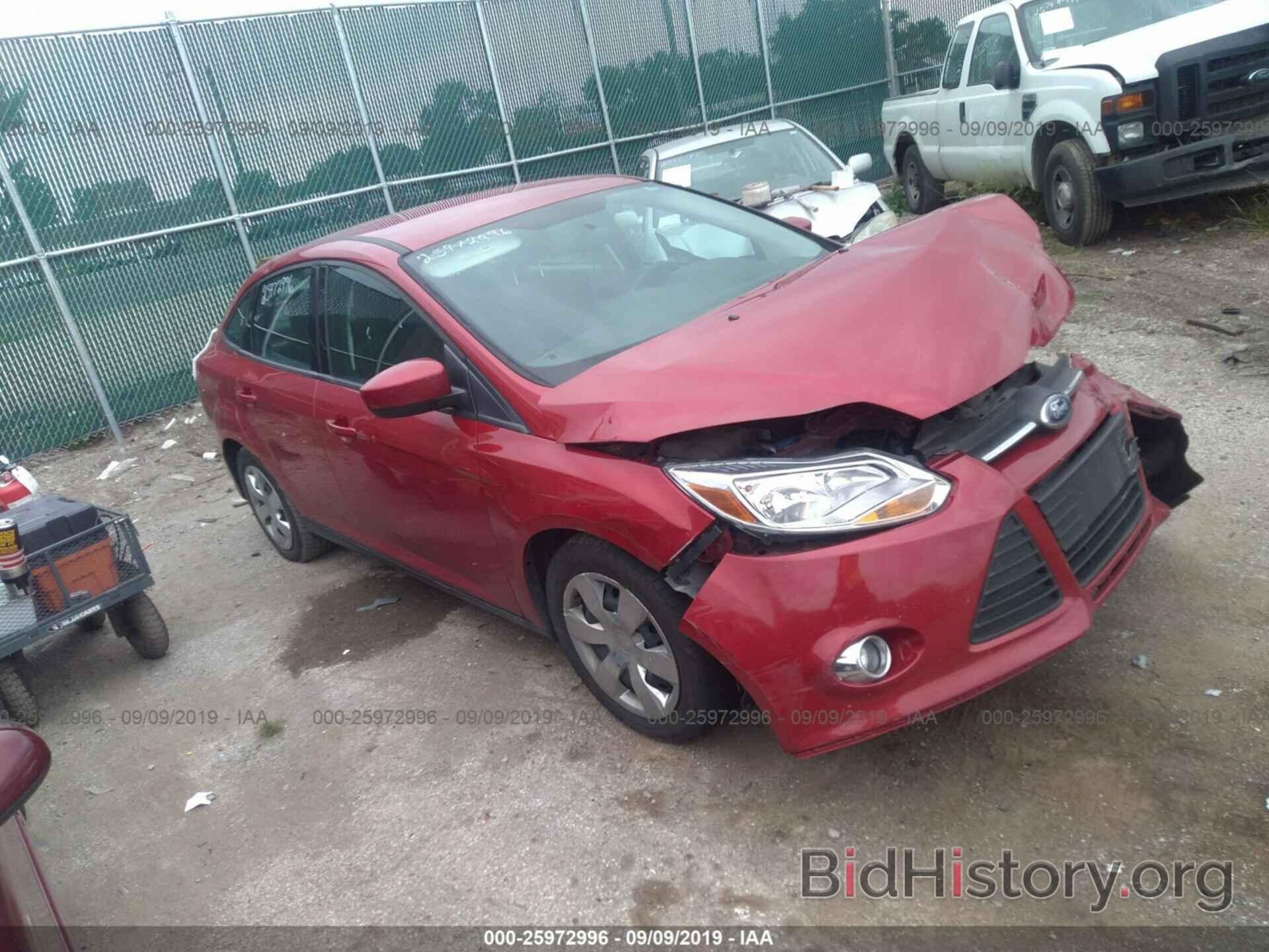 Photo 1FAHP3F2XCL329368 - FORD FOCUS 2012