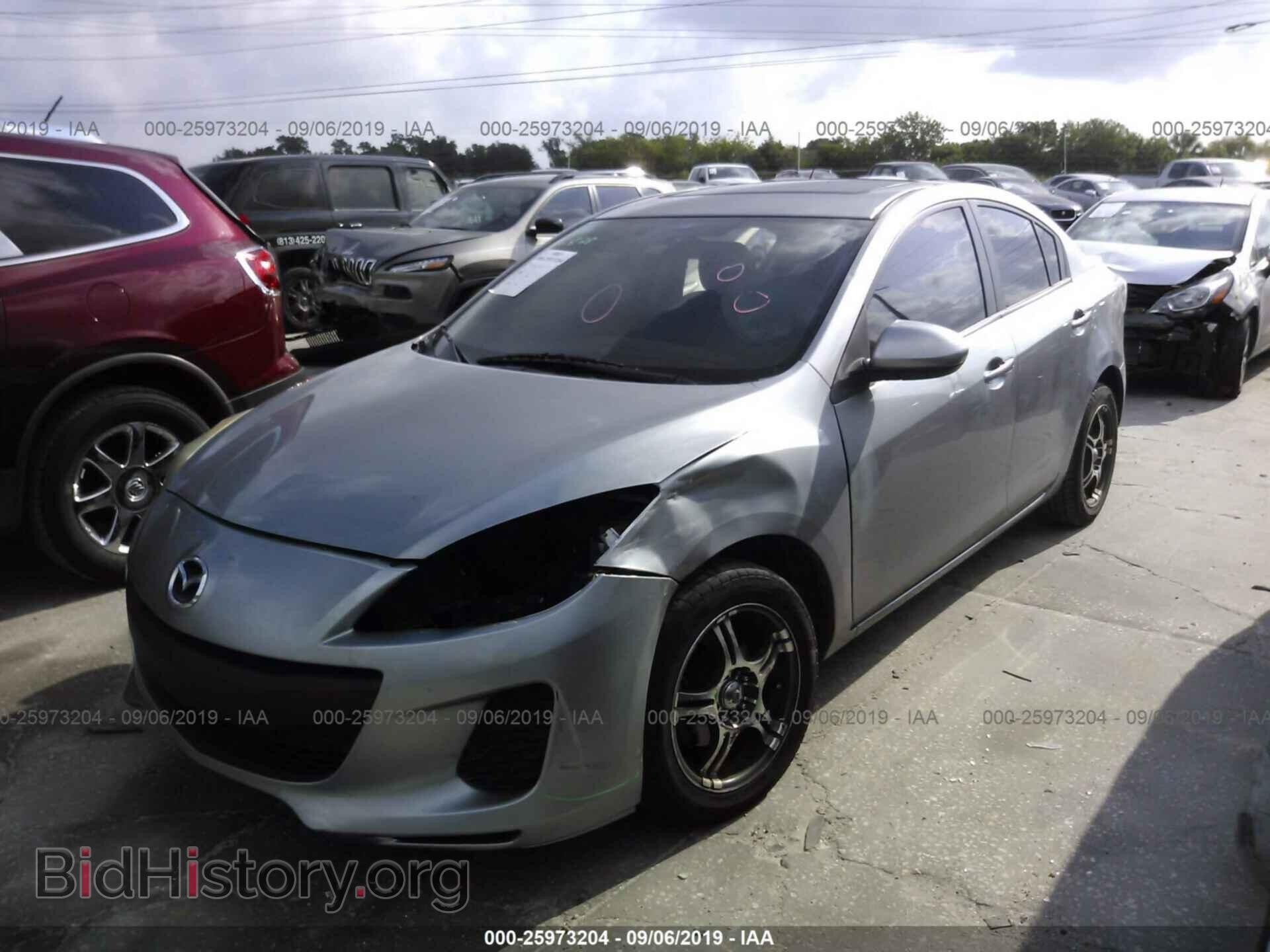2011 MAZDA 3 - VIN: JM1BL1UF4B1445746 - Фото 2