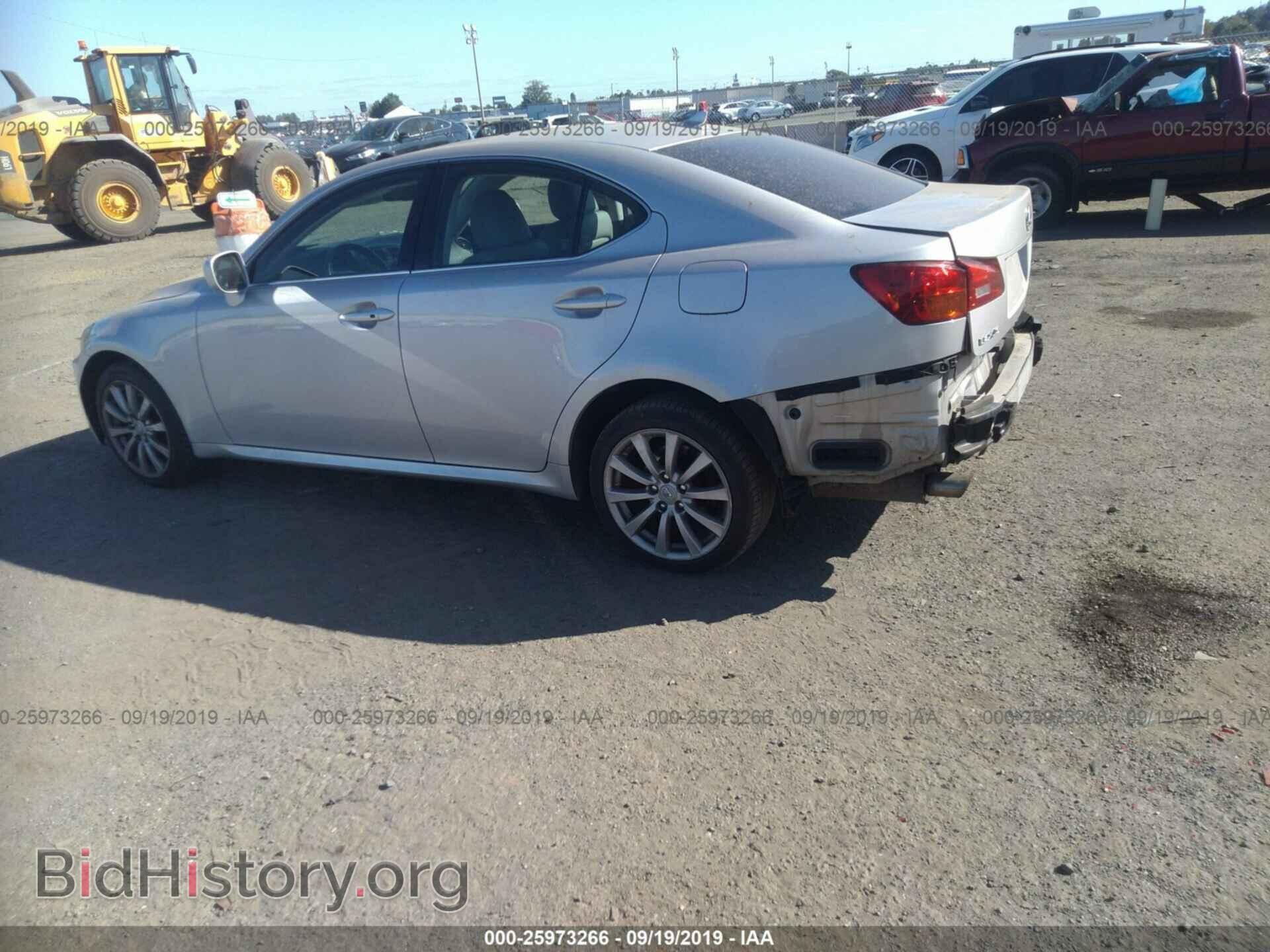 2008 LEXUS IS - VIN: JTHCK262285018802 - Фото 3