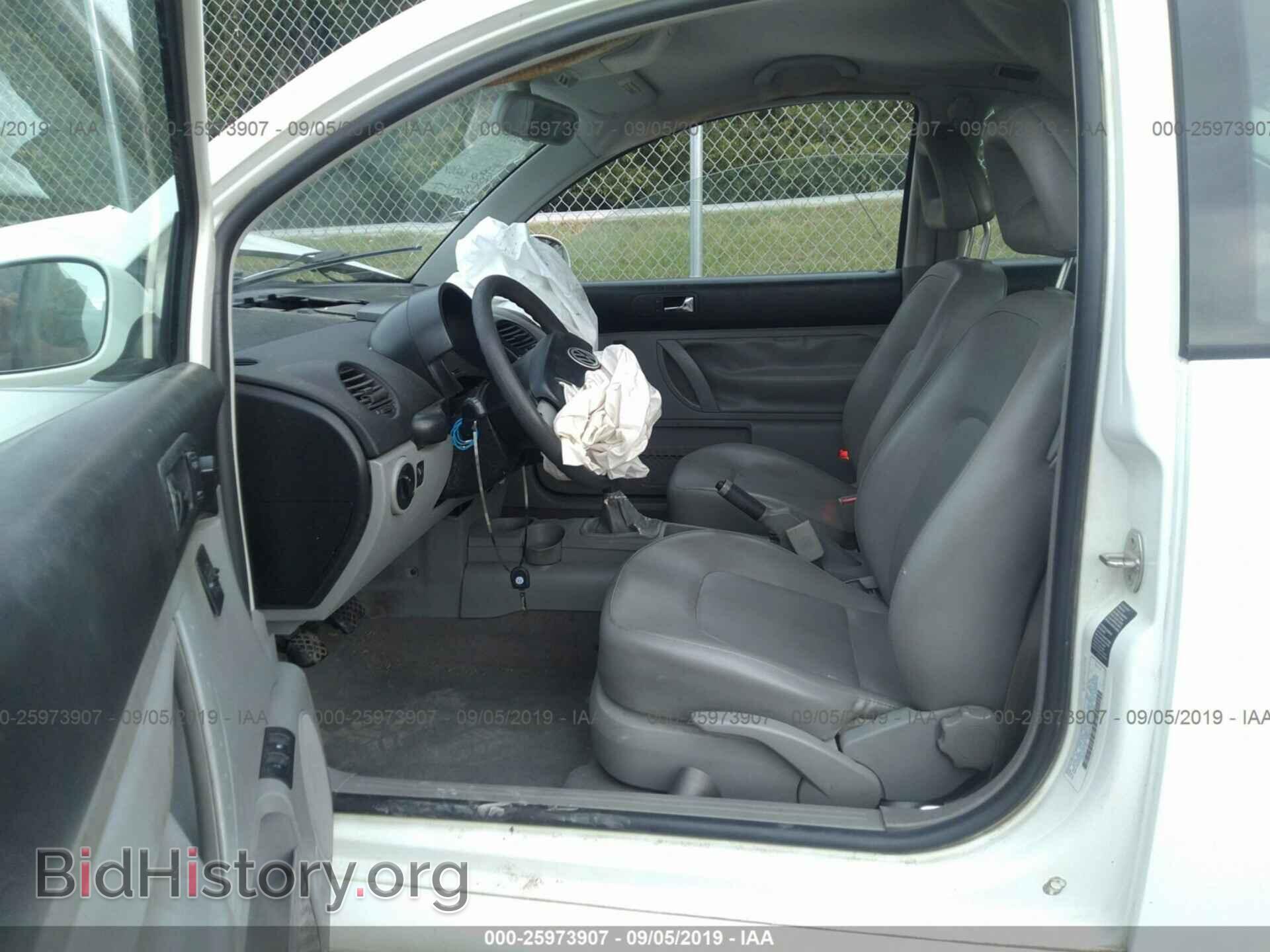 2001 VOLKSWAGEN NEW BEETLE - VIN: 3VWCS21C01M433650 - Фото 5