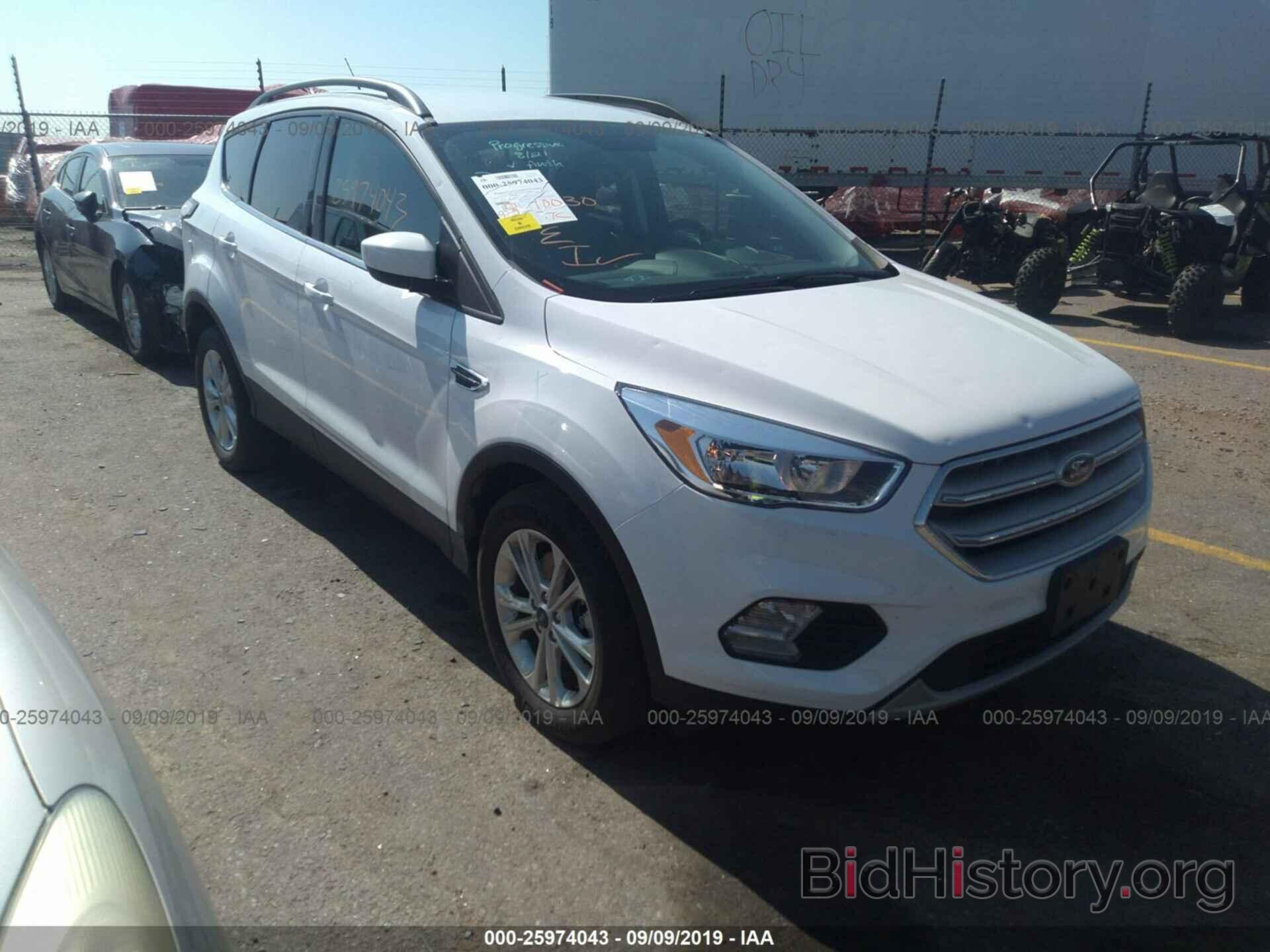 Photo 1FMCU9GD0JUD23582 - FORD ESCAPE 2018