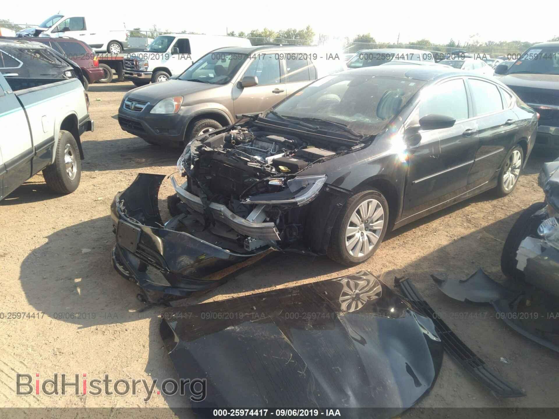 2015 CHRYSLER 200 - VIN: 1C3CCCFBXFN599570 - Photo 2