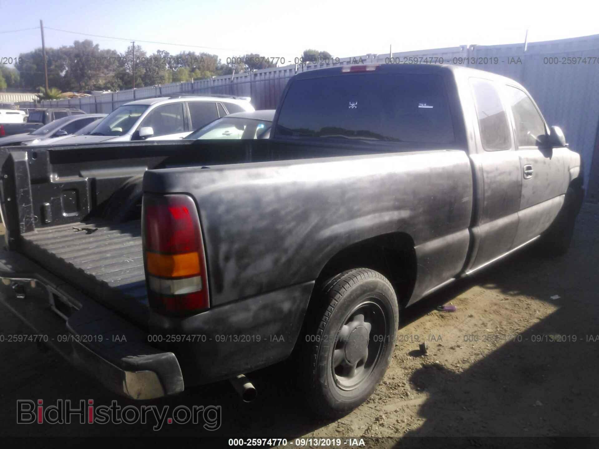 2003 GMC NEW SIERRA - VIN: 2GTEC19V731404889 - Фото 4