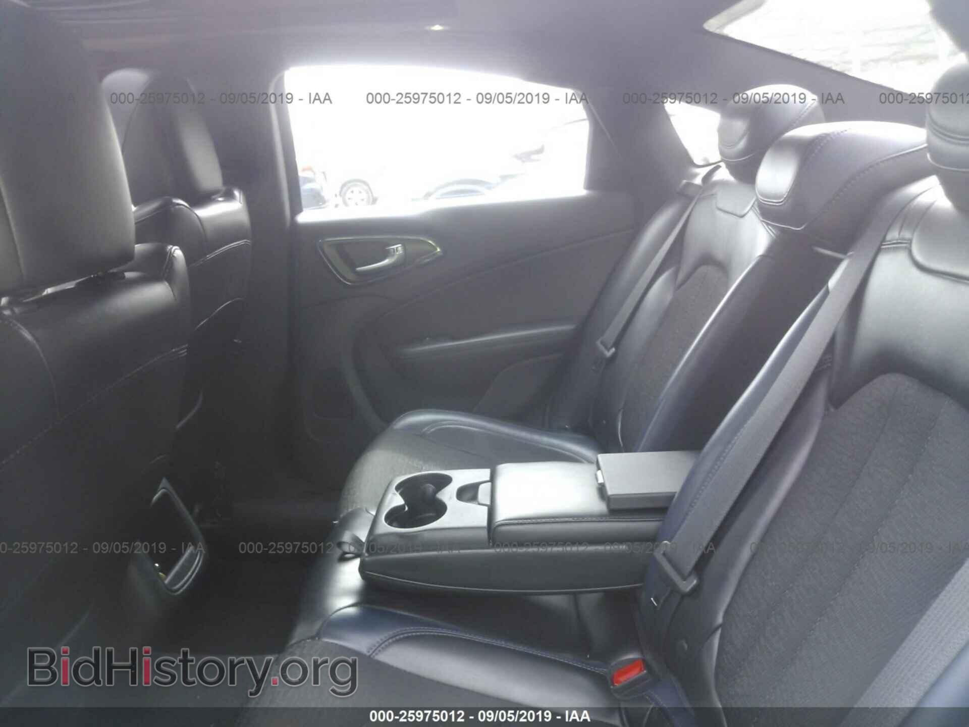 2016 CHRYSLER 200 - VIN: 1C3CCCBB2GN162539 - Фото 8